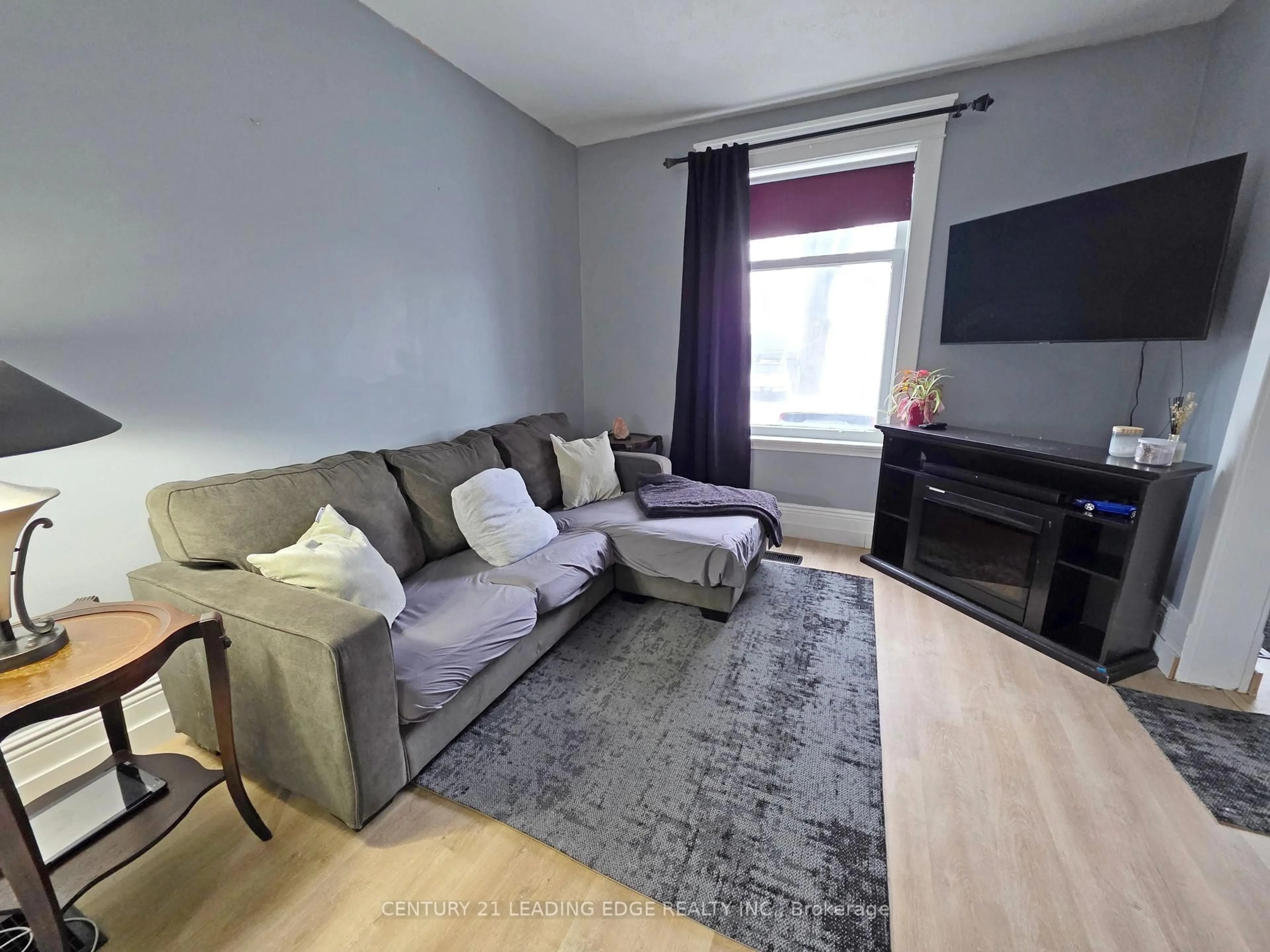 Living room with furniture, unknown for 15 George St, Kawartha Lakes Ontario K0L 2W0