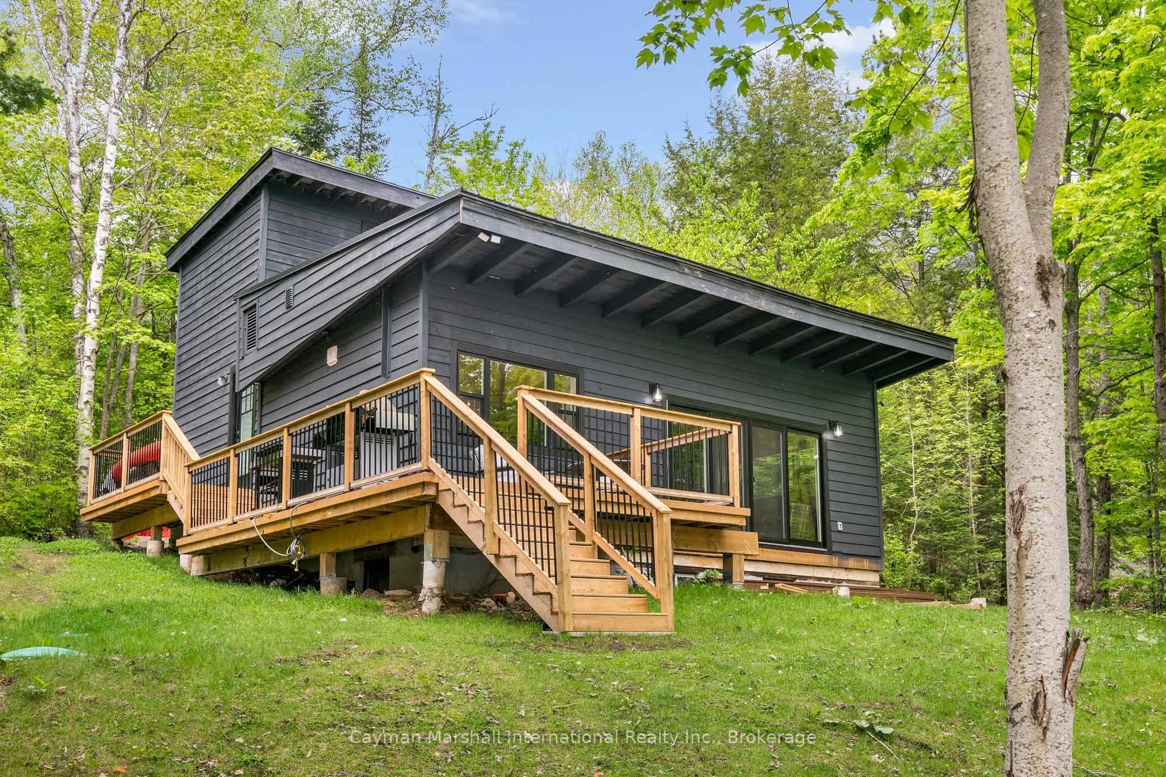 Unknown for 1011 White Pine Rd, Lake of Bays Ontario P1H 2J3