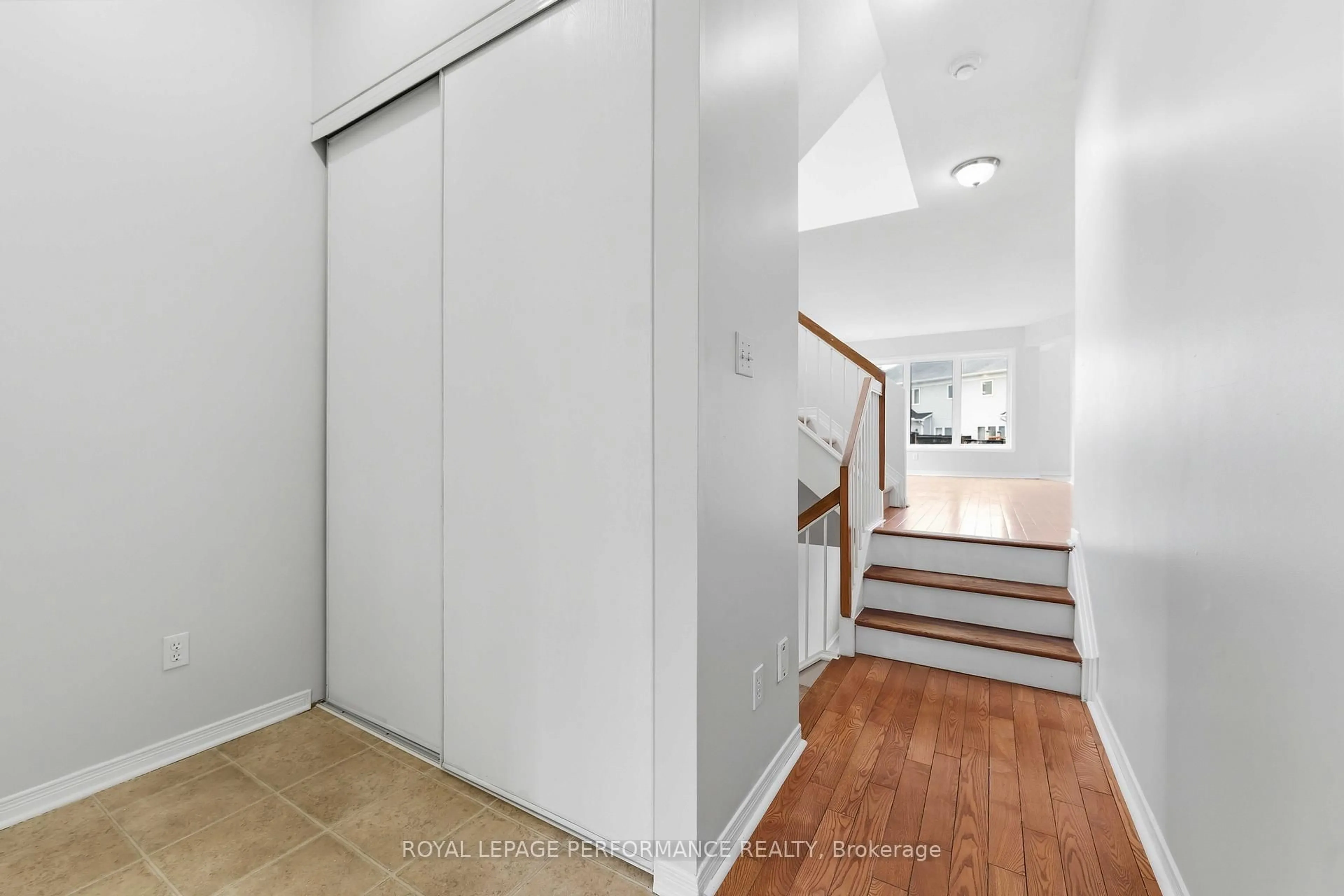 Unknown for 640 Louis Toscano Dr, Ottawa Ontario K4A 0B3