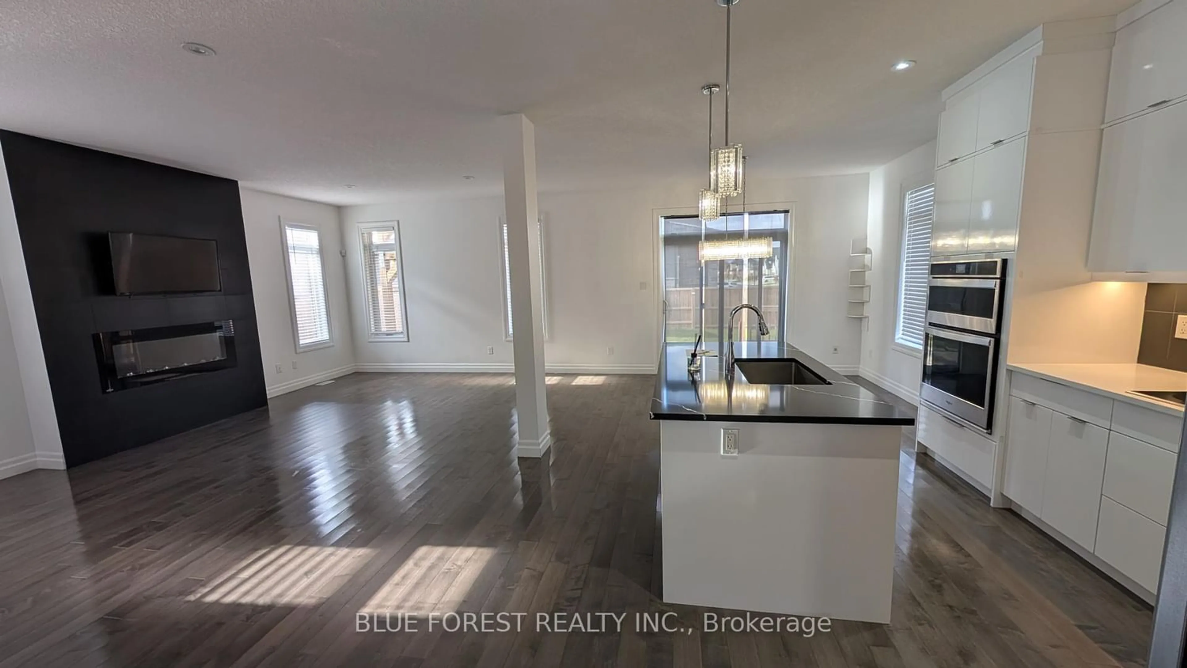 Unknown for 3319 Regiment Rd, London South Ontario N6P 0G5