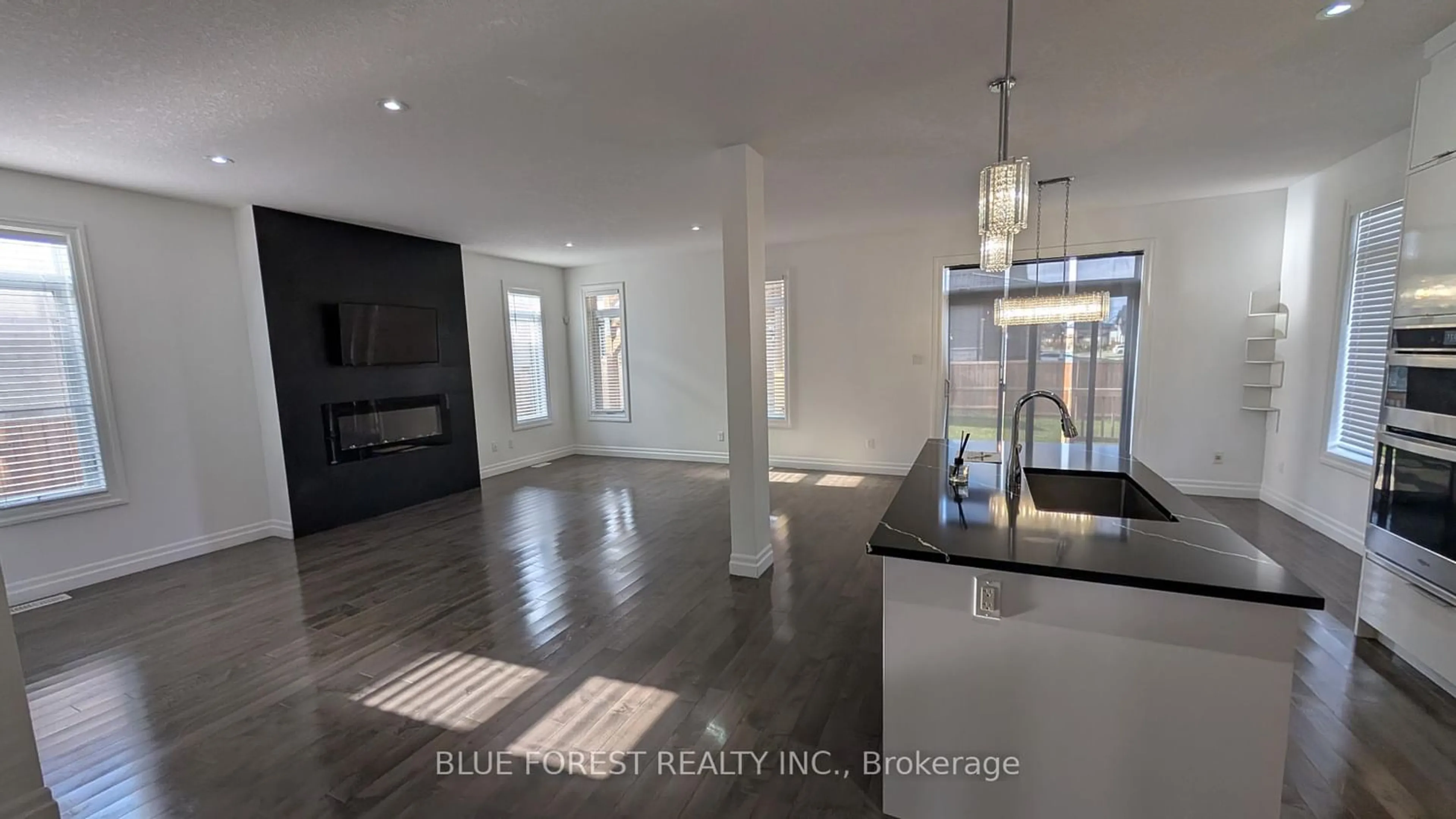 Unknown for 3319 Regiment Rd, London South Ontario N6P 0G5