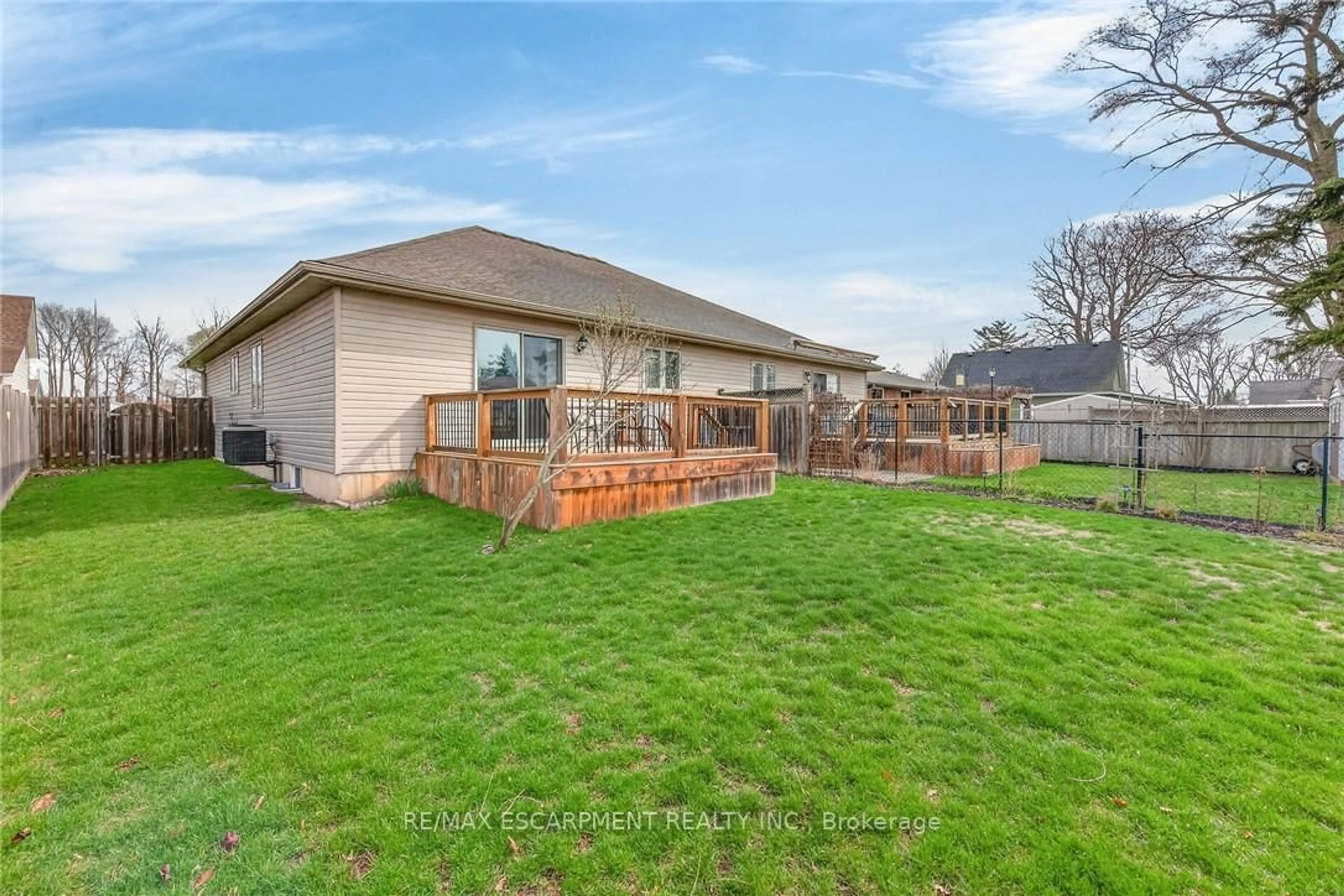 Unknown for 536 Alder St, Haldimand Ontario N1A 1E6