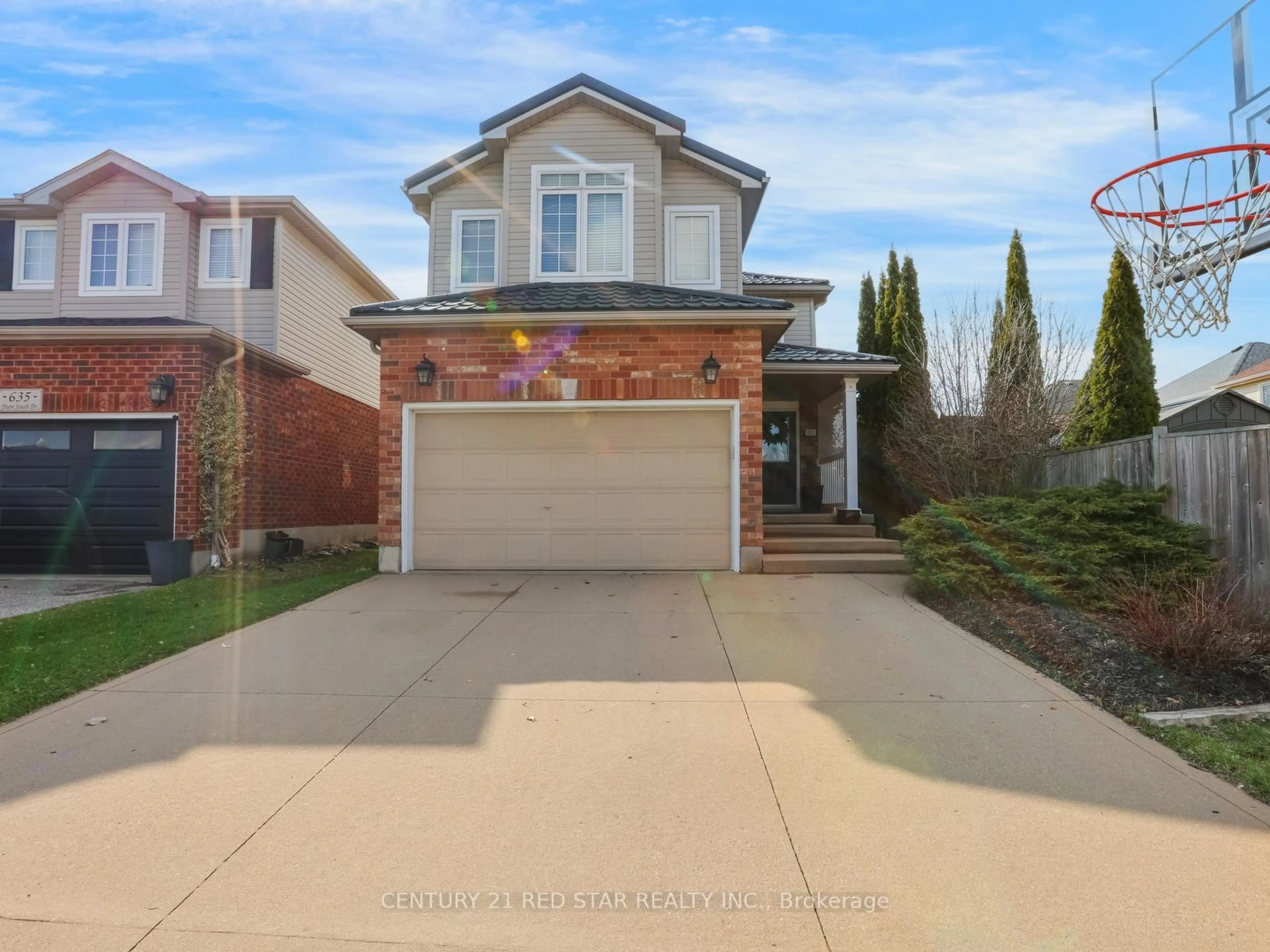 Unknown for 631 Doon South Dr, Kitchener Ontario N2P 2X5