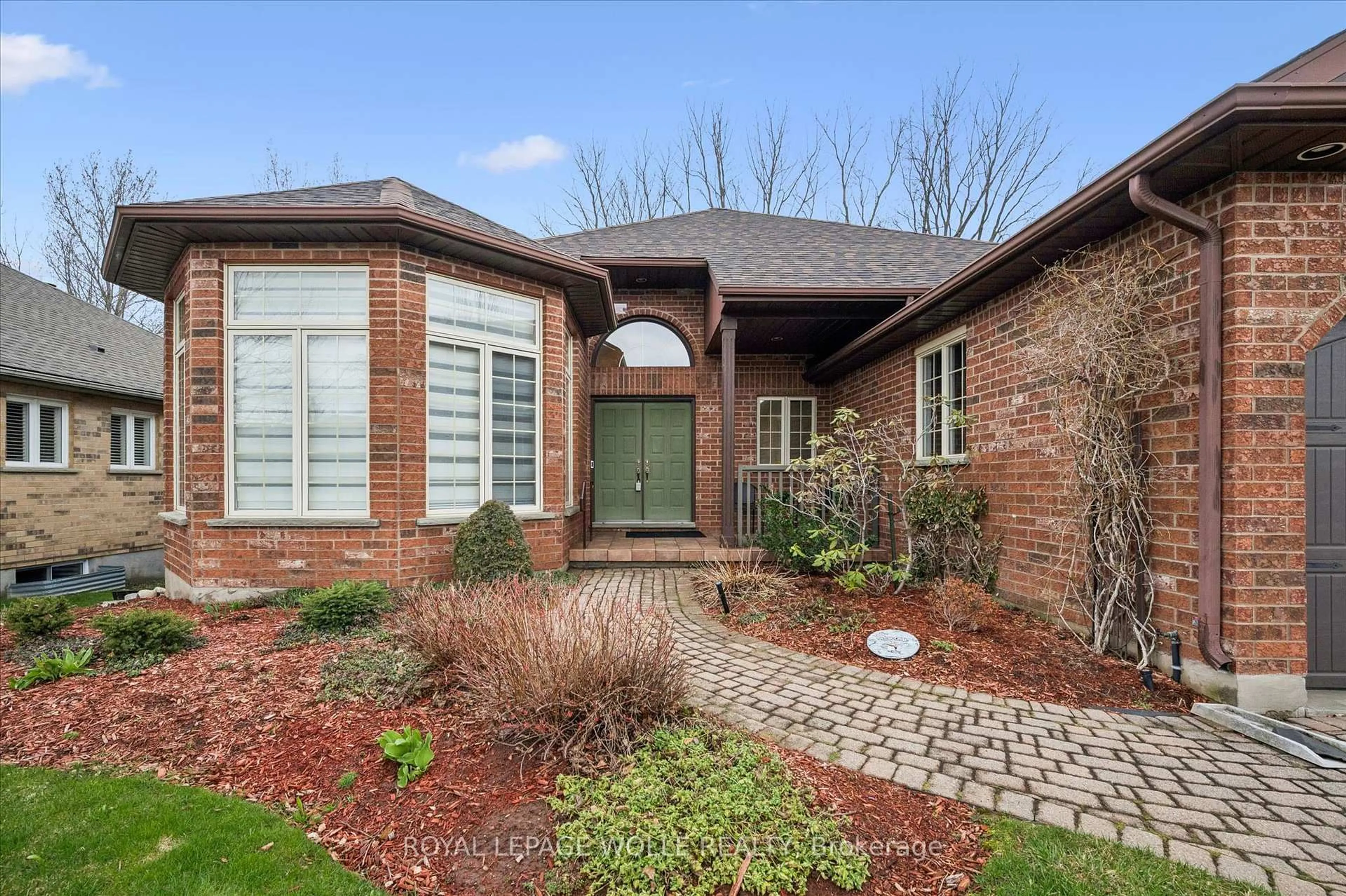 Home with brick exterior material, street for 152 Golf Links Dr, Wilmot Ontario N3A 3P1