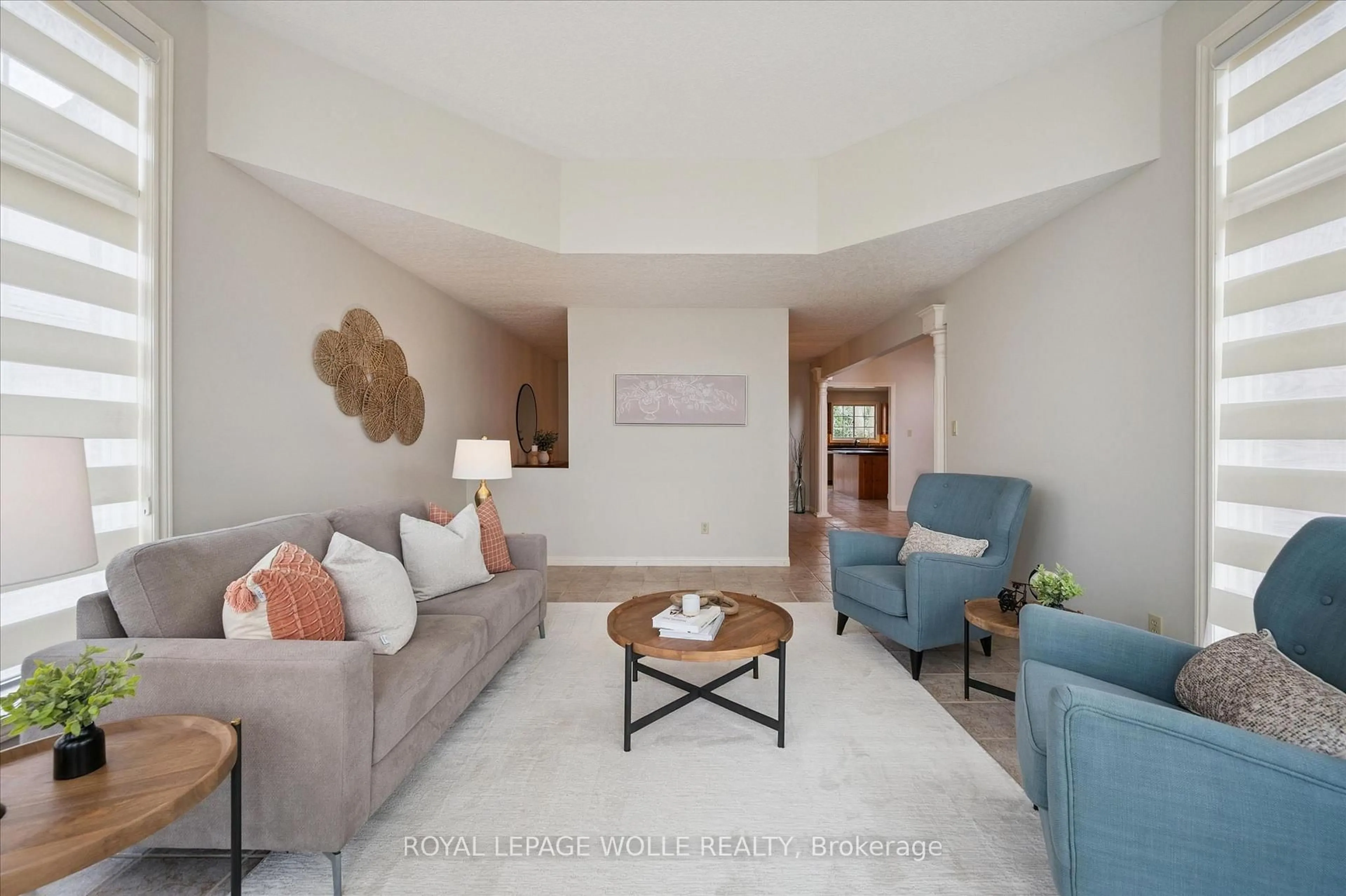 Living room with furniture, unknown for 152 Golf Links Dr, Wilmot Ontario N3A 3P1