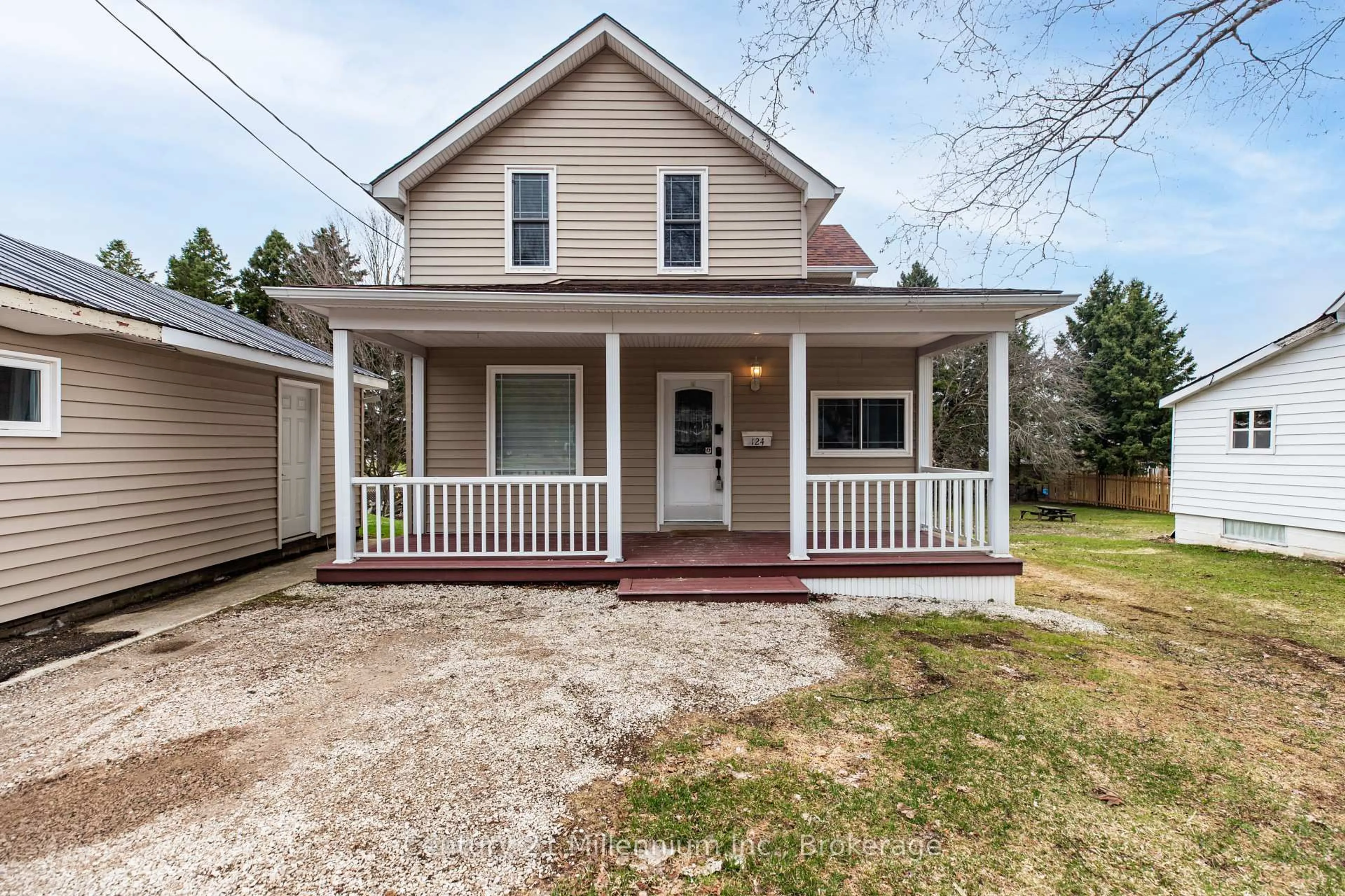 Home with vinyl exterior material, street for 124 Lorne St, Grey Highlands Ontario N0C 1H0