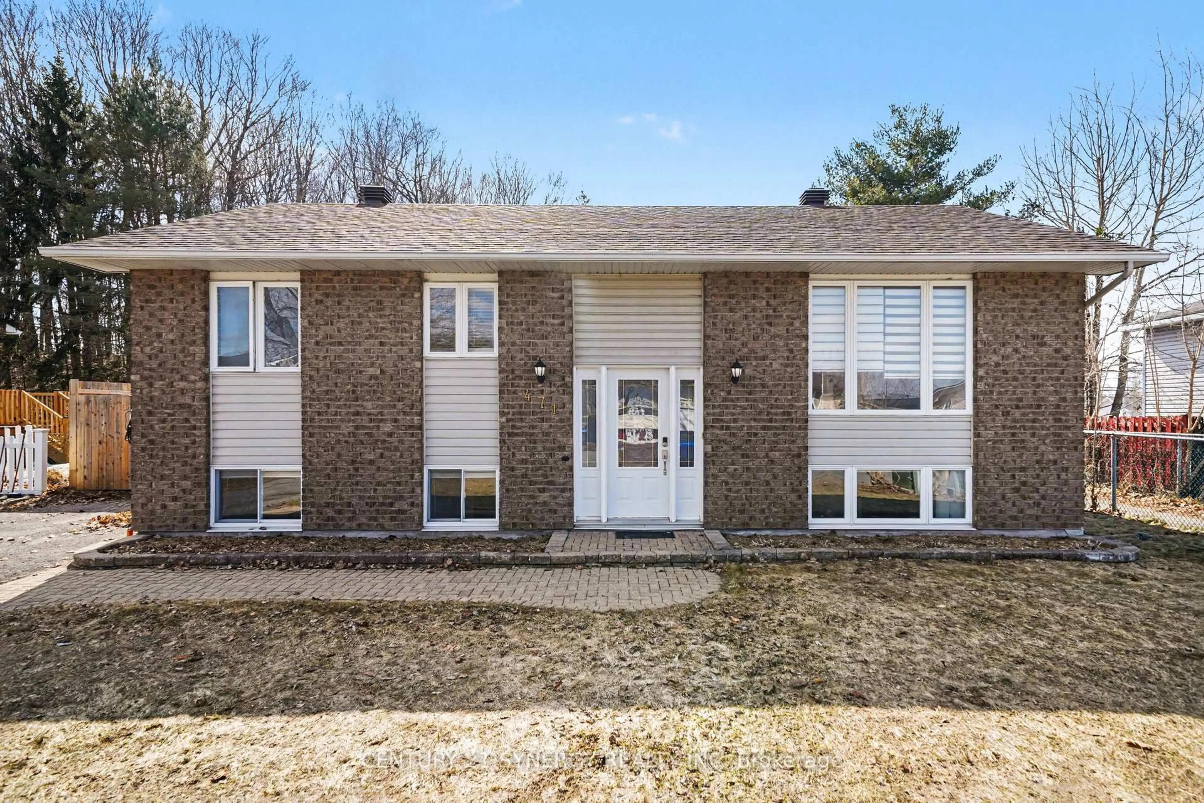 Home with brick exterior material, street for 471 Dalrymple Dr, Clarence-Rockland Ontario K4K 1G6