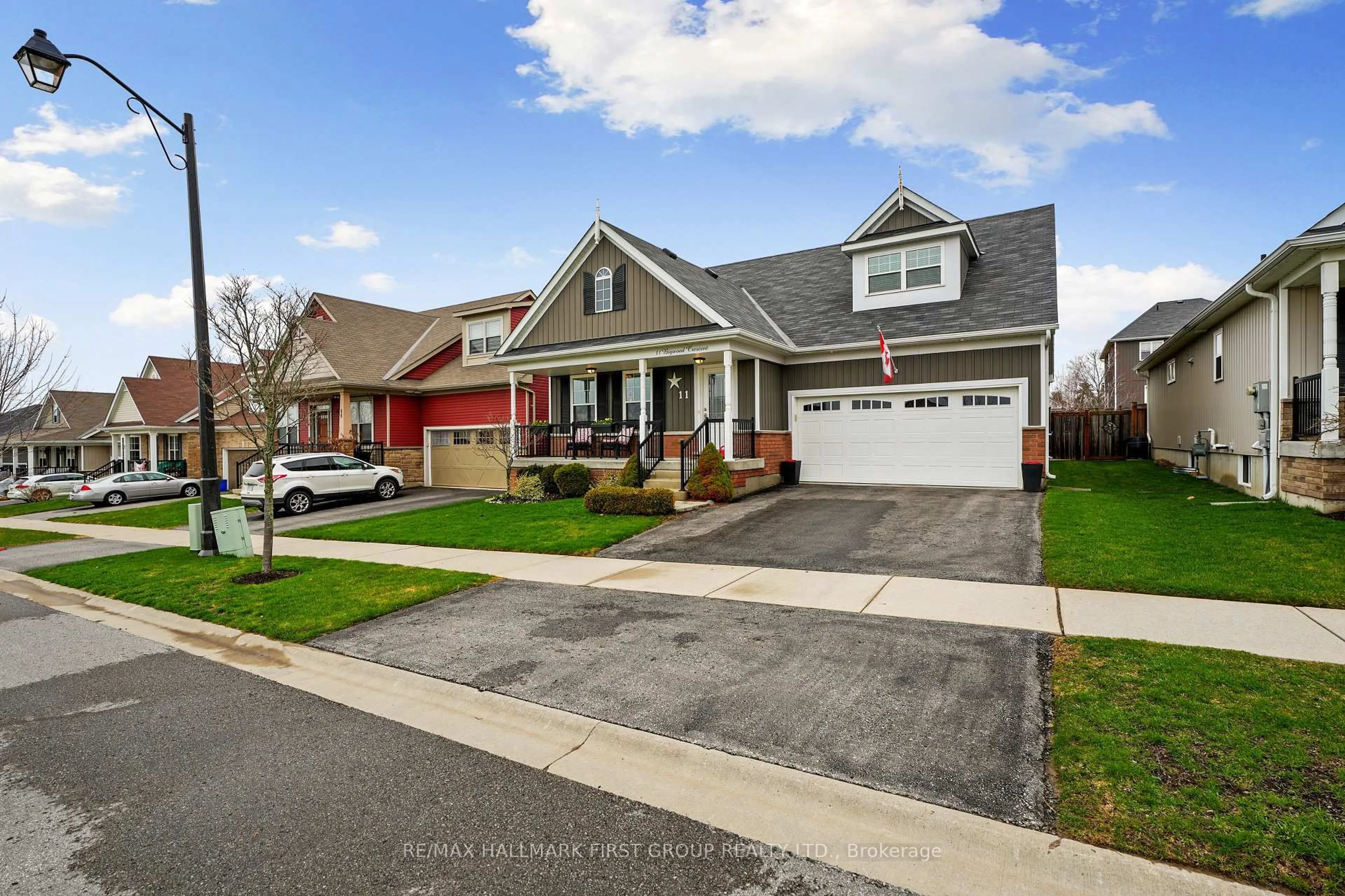 Home with vinyl exterior material, street for 11 Bigwood Cres, Port Hope Ontario L1A 0A4