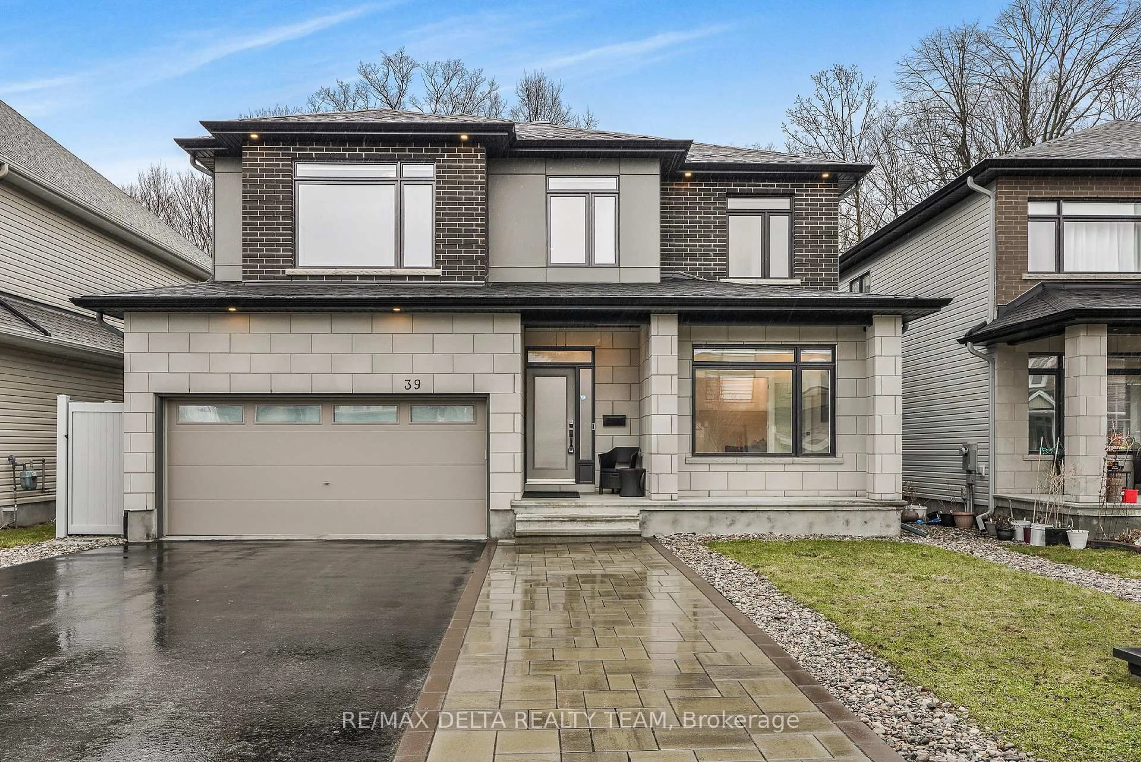 Home with brick exterior material, street for 39 Angel Hts, Stittsville Ontario K2S 2N2