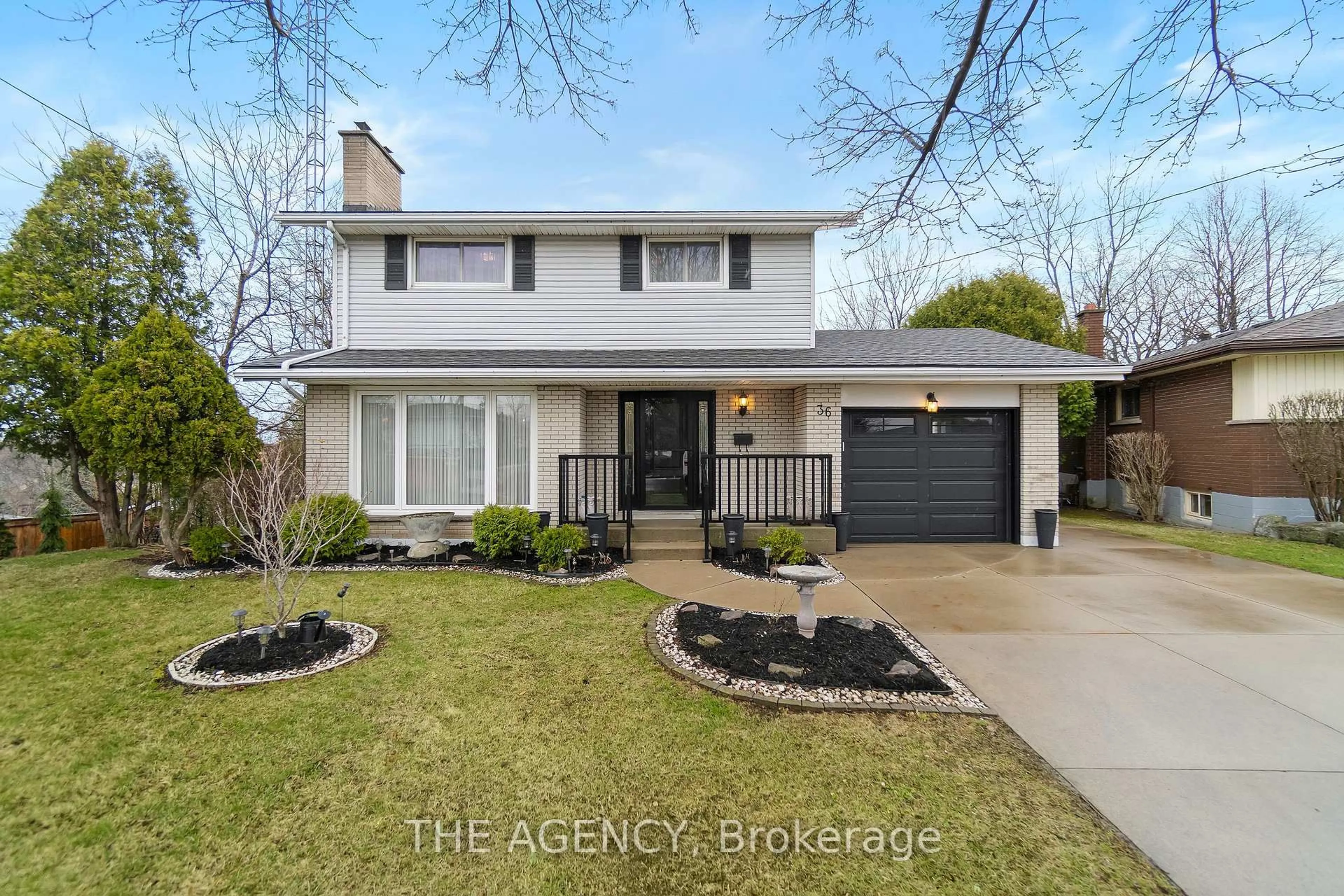 Home with vinyl exterior material, street for 36 Buckingham Dr, Hamilton Ontario L9C 2G5