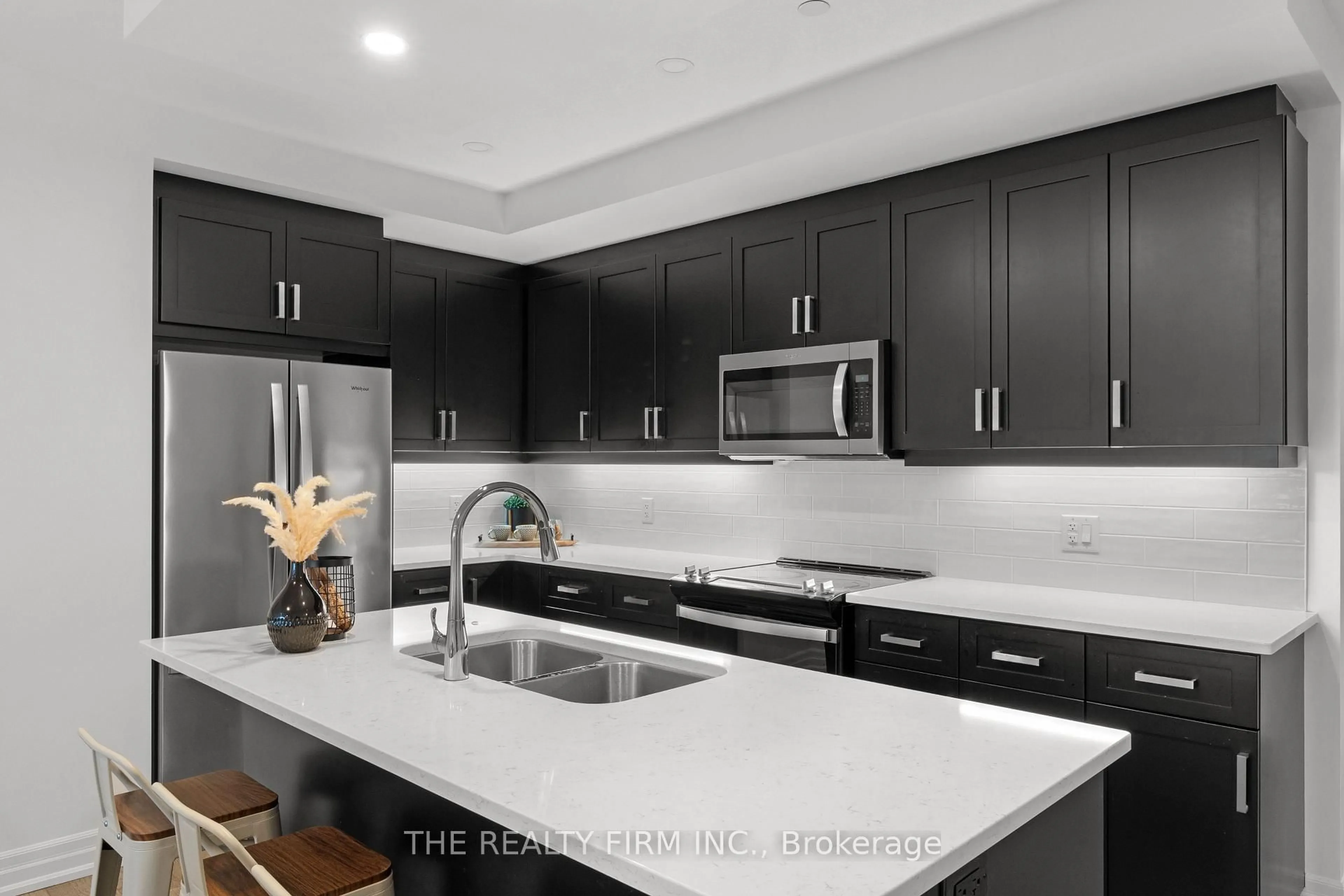 Unknown for 480 Callaway Rd #611, London North Ontario N6G 0Z3