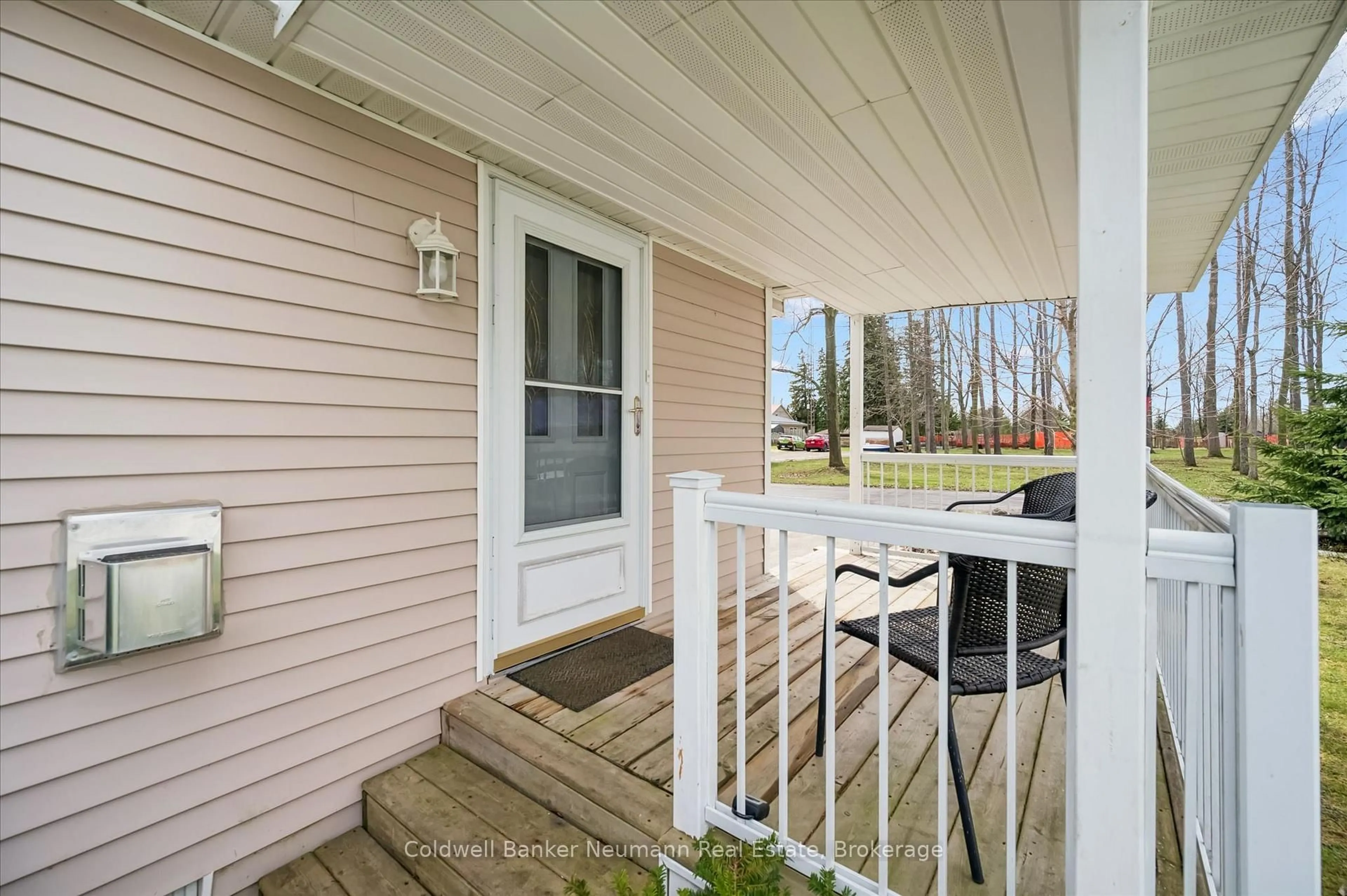 Unknown for 401 Teak Tr, Centre Wellington Ontario N1M 2W5