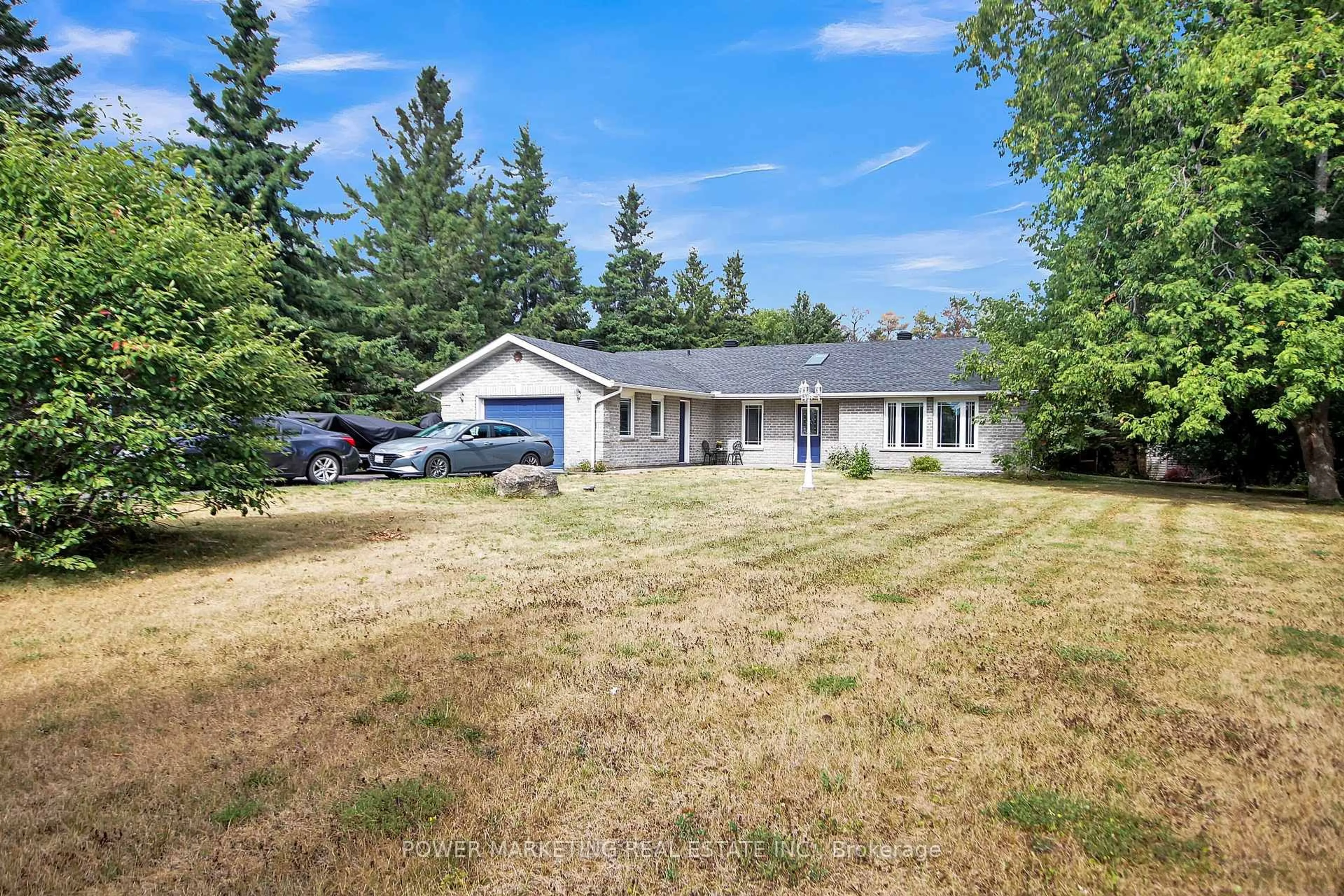 A pic from outside/outdoor area/front of a property/back of a property/a pic from drone, unknown for 1441 STAGECOACH Rd, Greely Ontario K4P 1G4