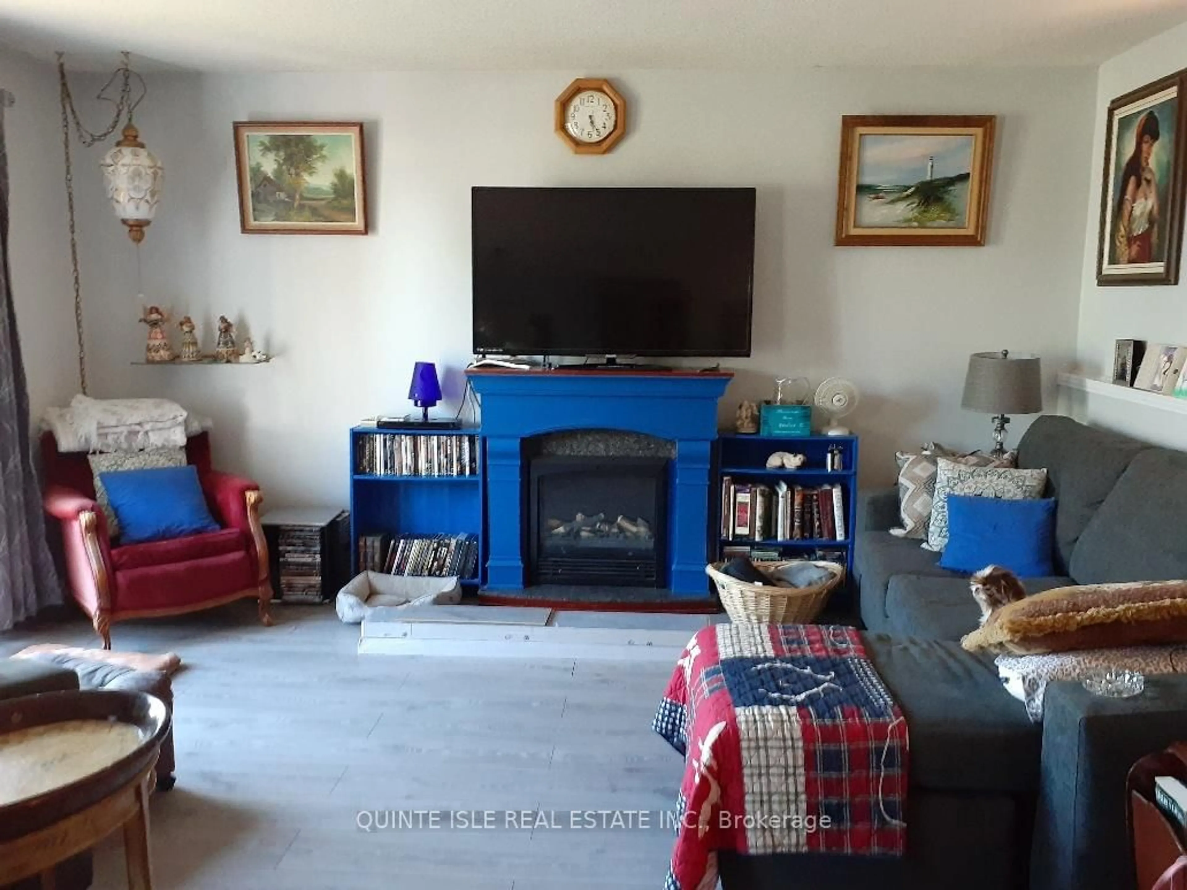 A pic of a room for 106B Main St, Prince Edward County Ontario K0K 3L0