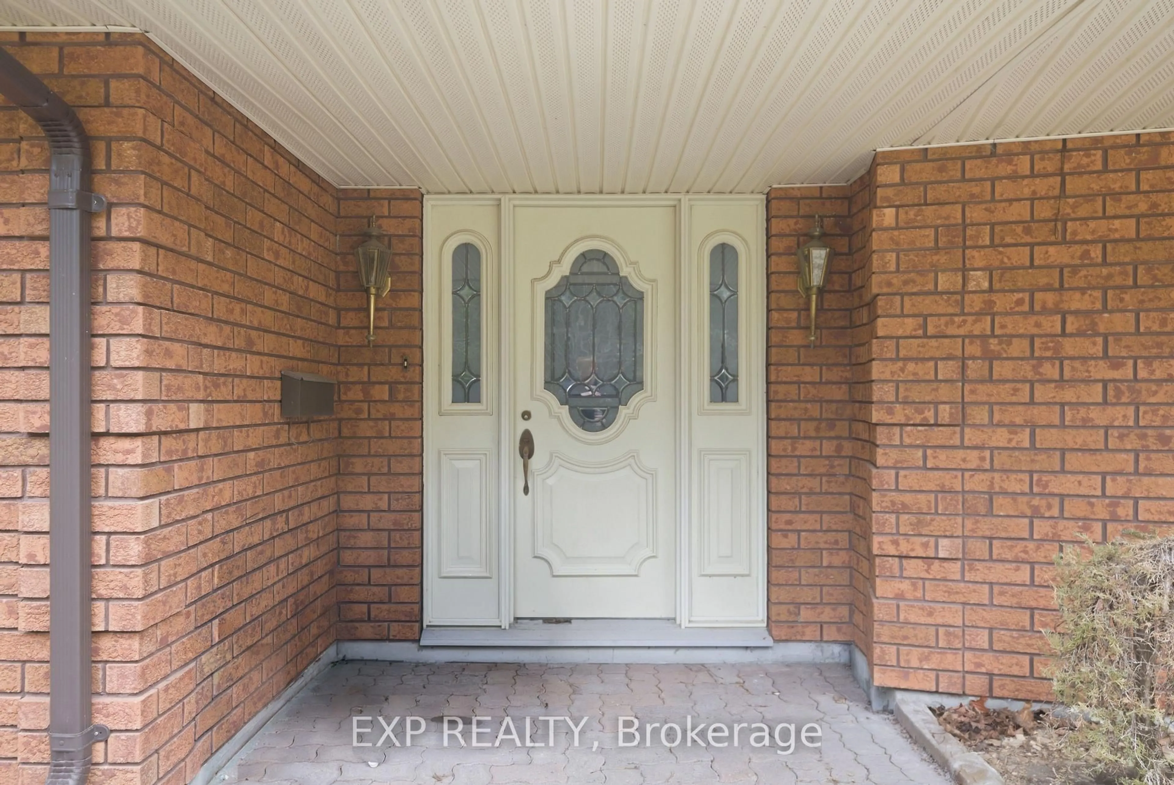 Indoor entryway for 5163 County Rd. 45, Hamilton Township Ontario K0K 1C0