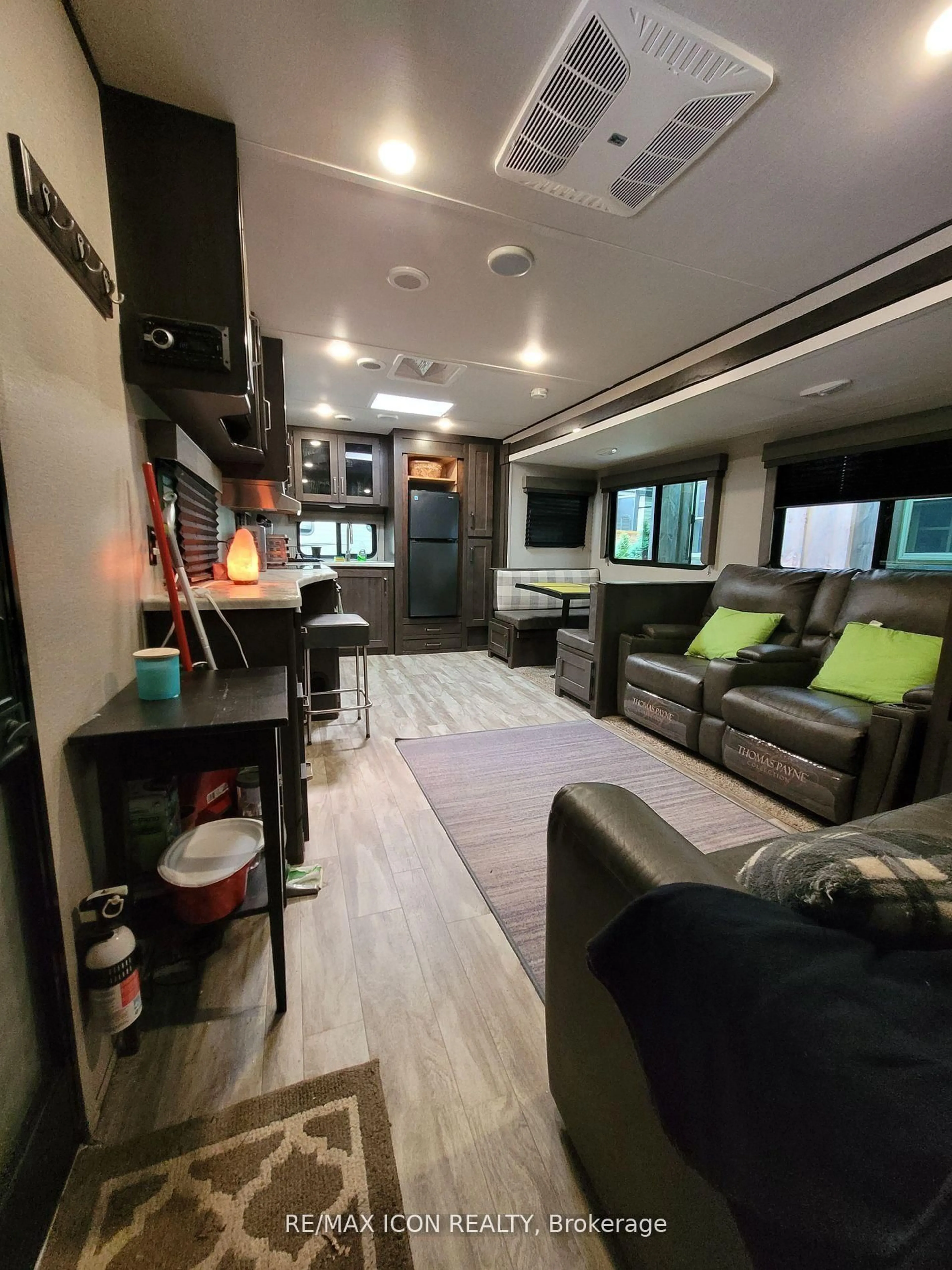 A pic of a room for 76735 Wildwood Line #276, Bluewater Ontario N0M 1G0