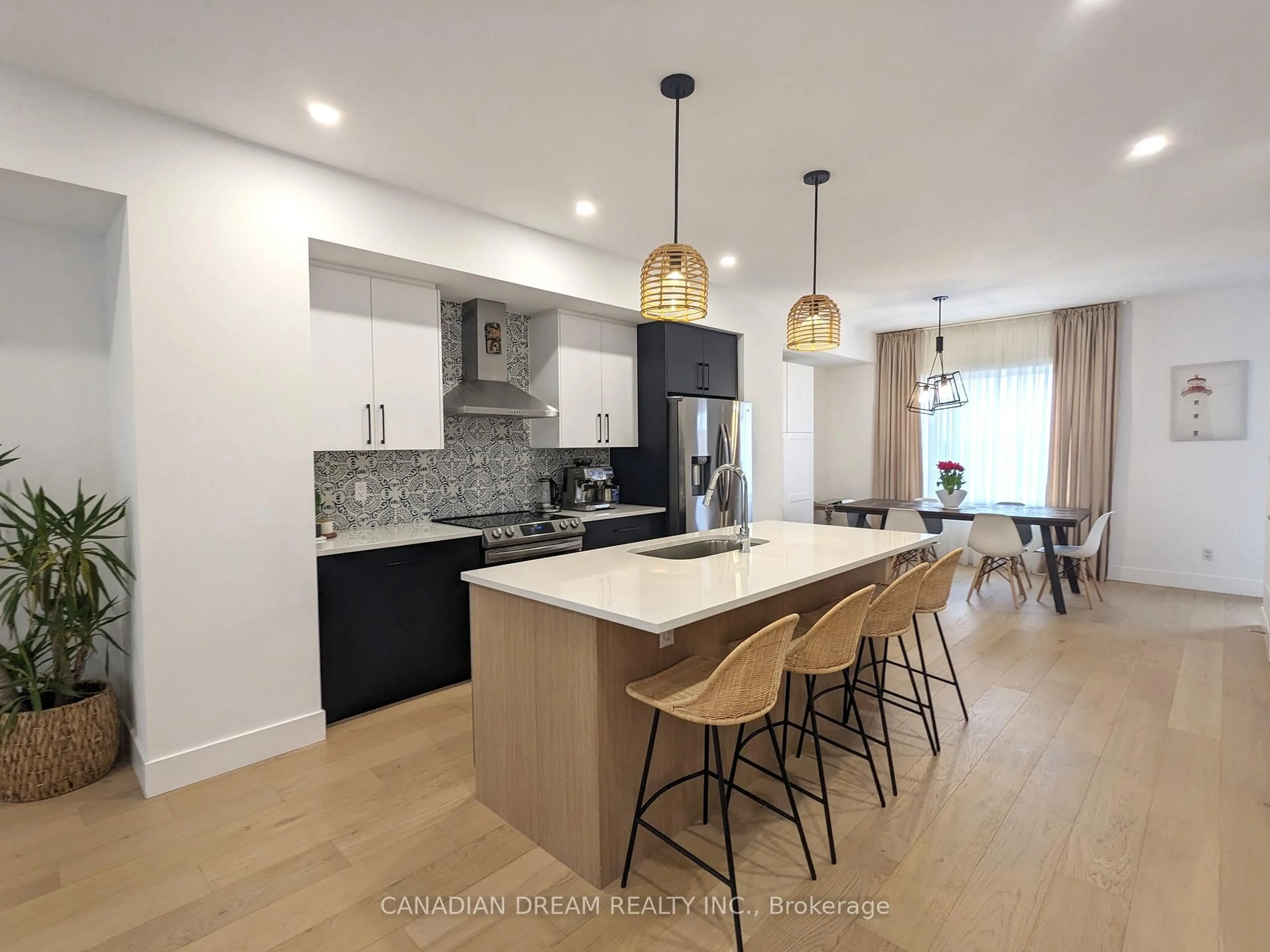 Open concept kitchen, unknown for 4226 Lismer Lane, London South Ontario N6L 0H7
