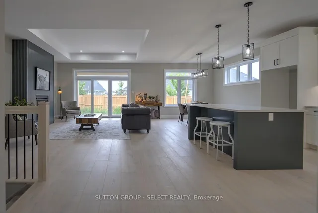 15 Lois Crt, Lambton Shores 3