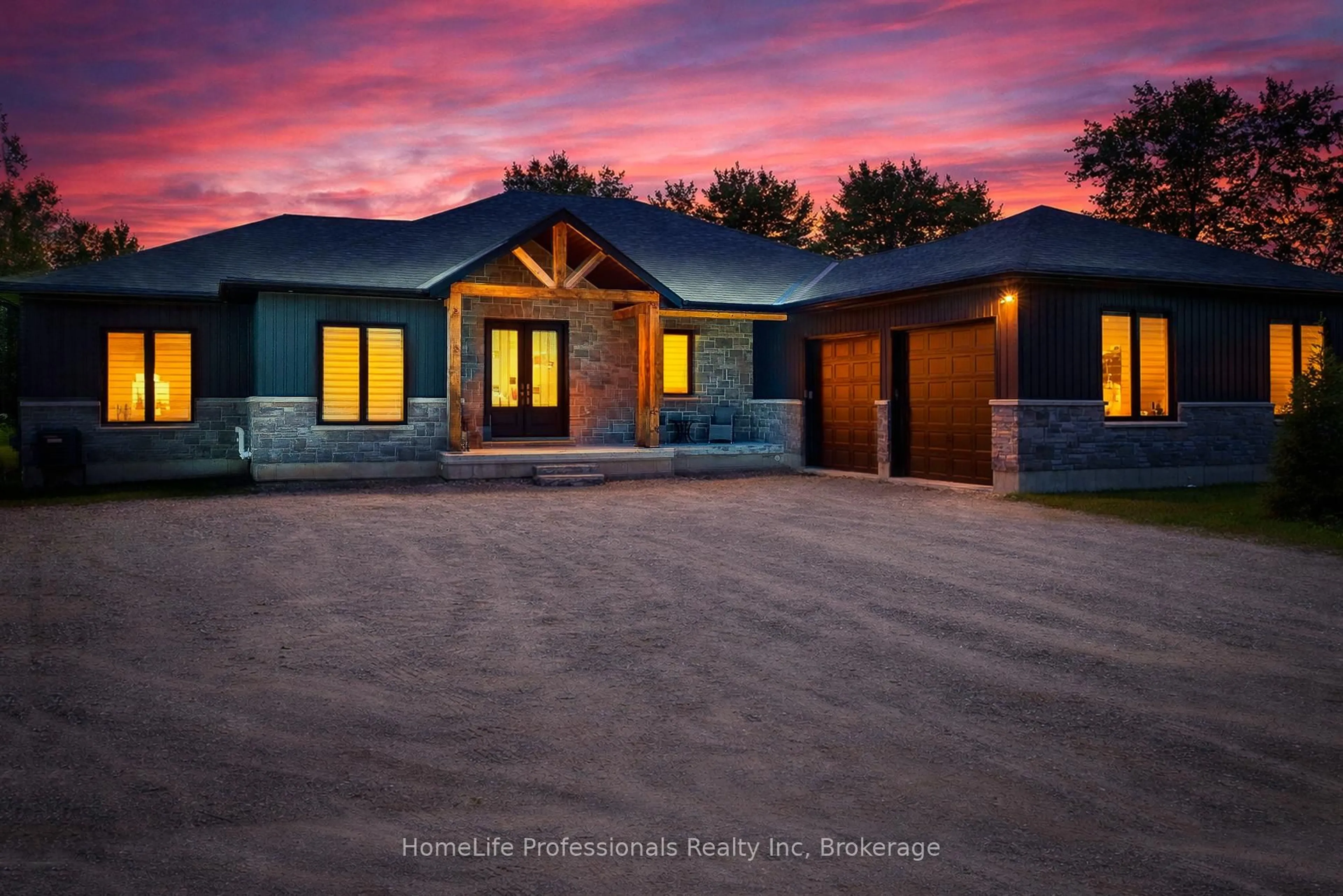 Home with brick exterior material, unknown for 1266 Colborne St, Brantford Ontario N3T 0M6