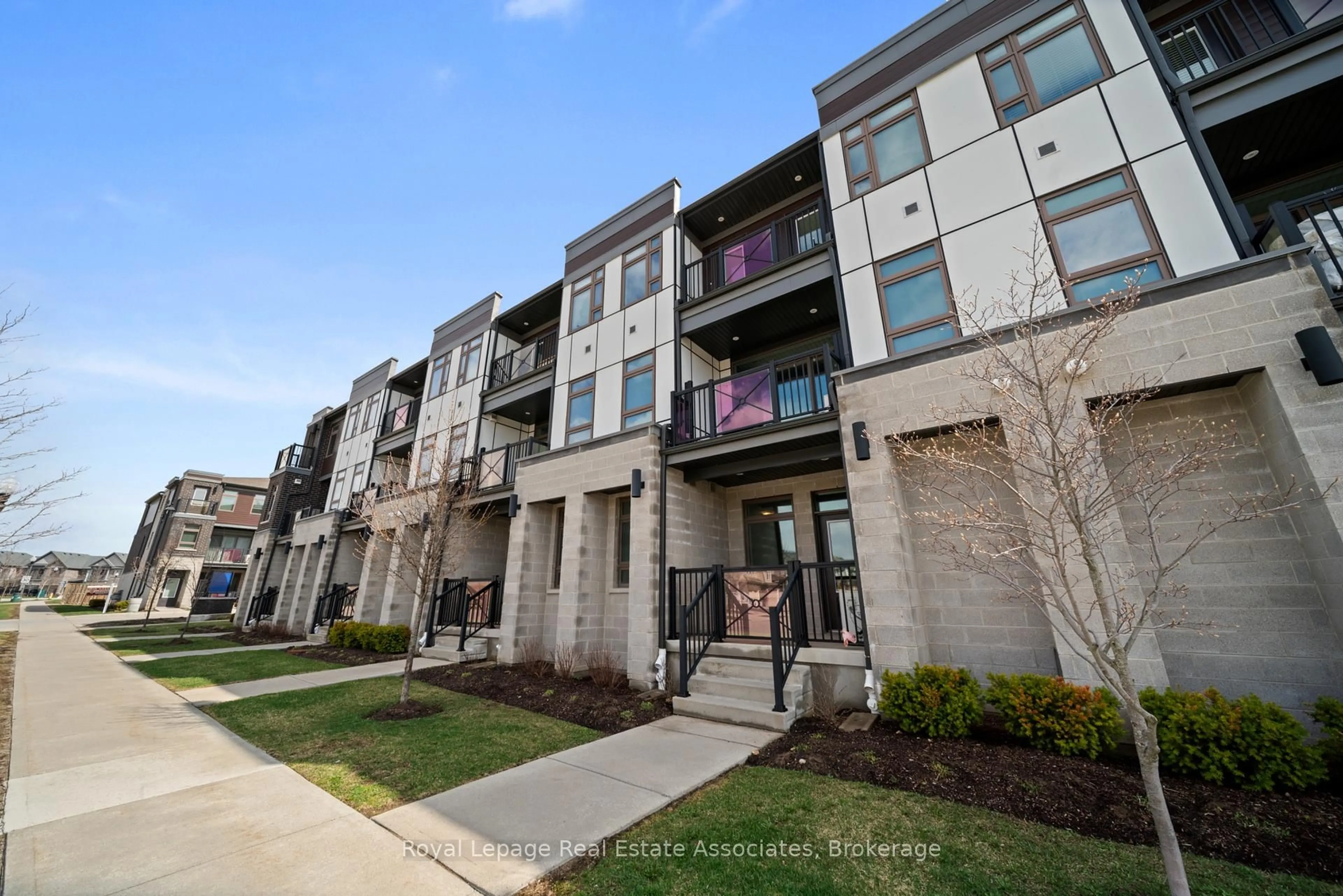 Unknown for 155 Thomas Slee Dr #2G, Kitchener Ontario N2P 2X5