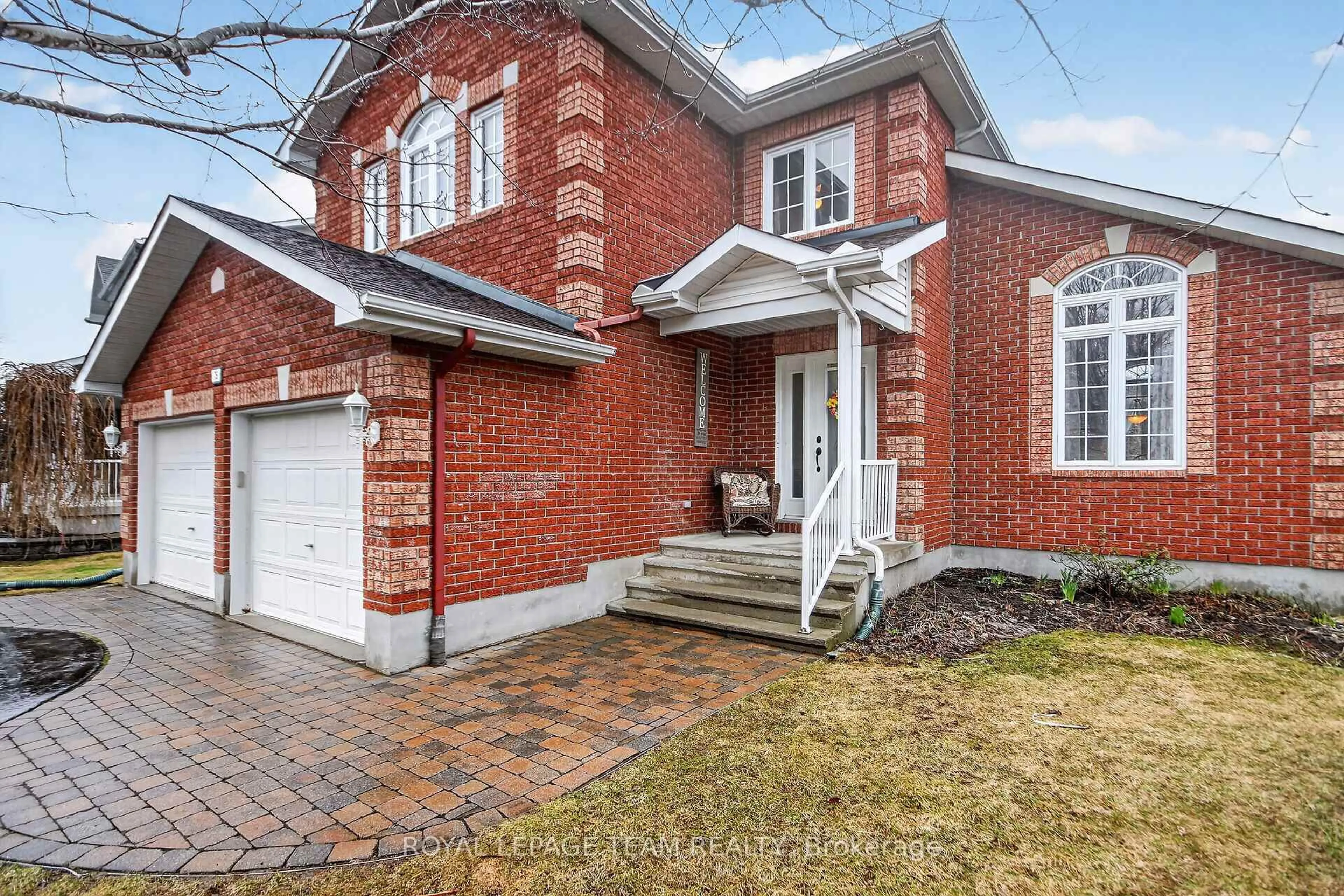 Home with brick exterior material, street for 75 Renoir Dr, Russell Ontario K0A 1W0