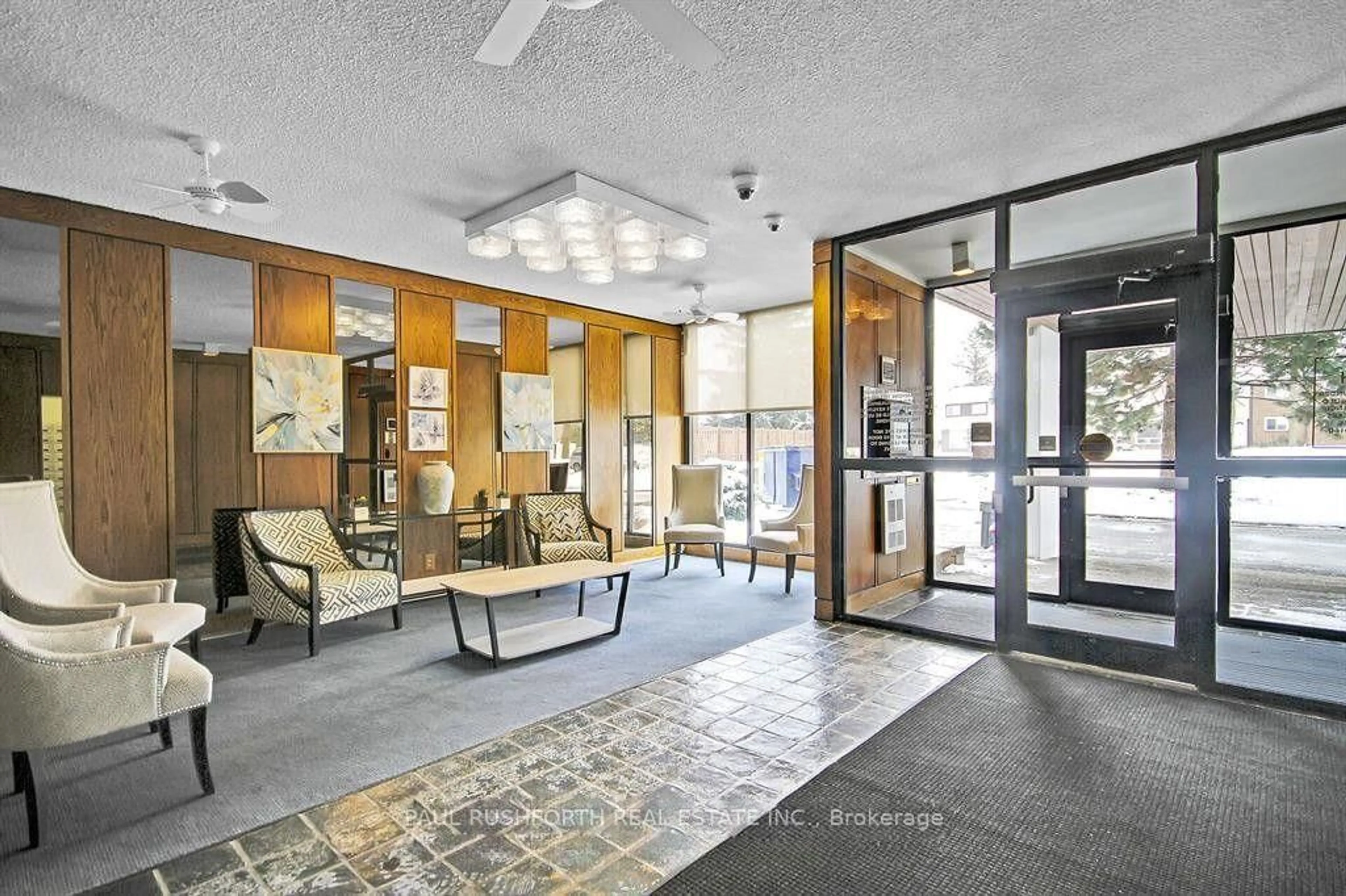 Lobby for 1285 Cahill Dr #1001, Ottawa Ontario K1V 9A7