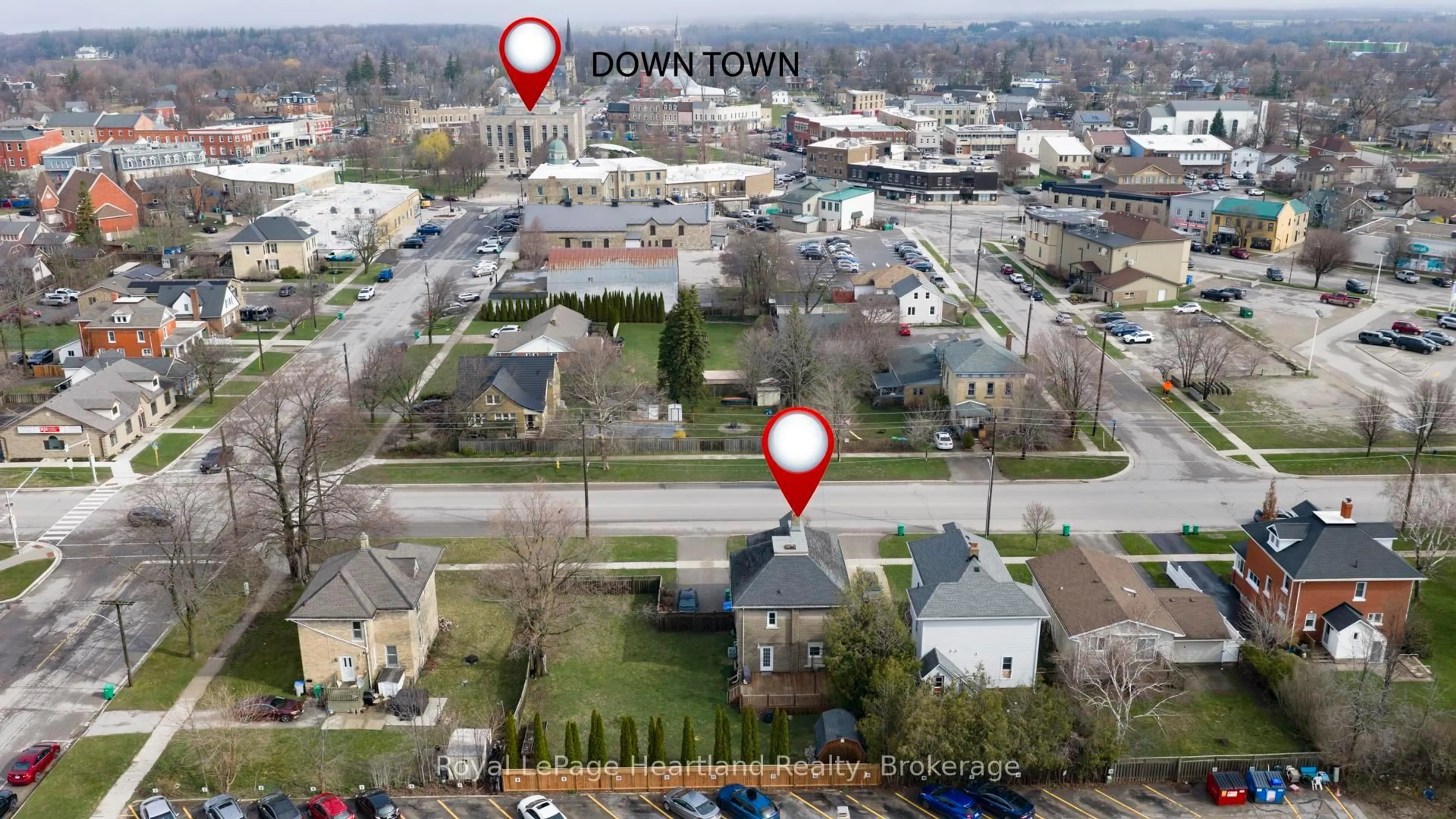 A pic from outside/outdoor area/front of a property/back of a property/a pic from drone, unknown for 14 Elgin Ave, Goderich Ontario N7A 1K2