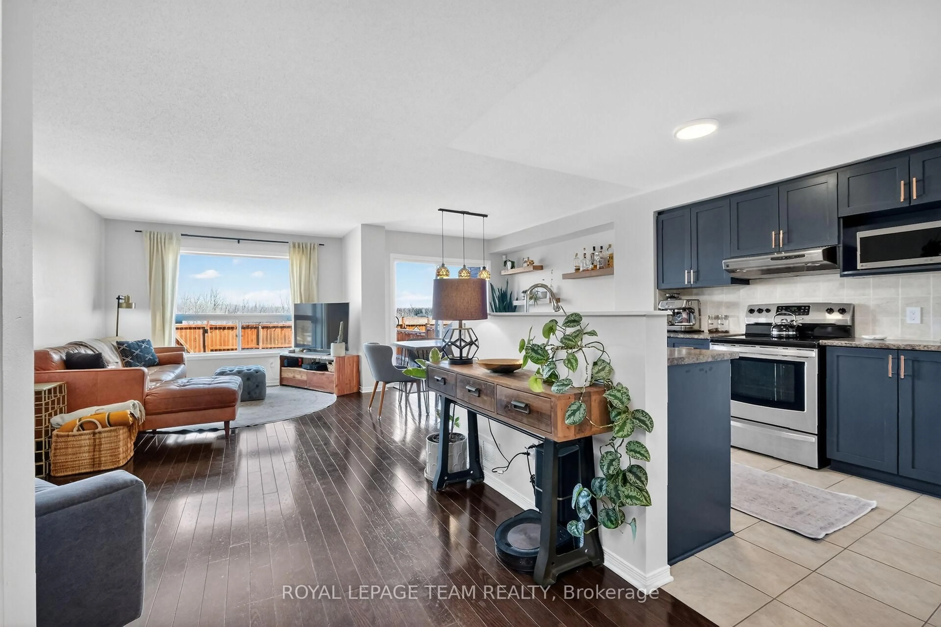 Open concept kitchen, unknown for 216 Trail Side Circ, Smiths Falls Ontario K4A 5B5