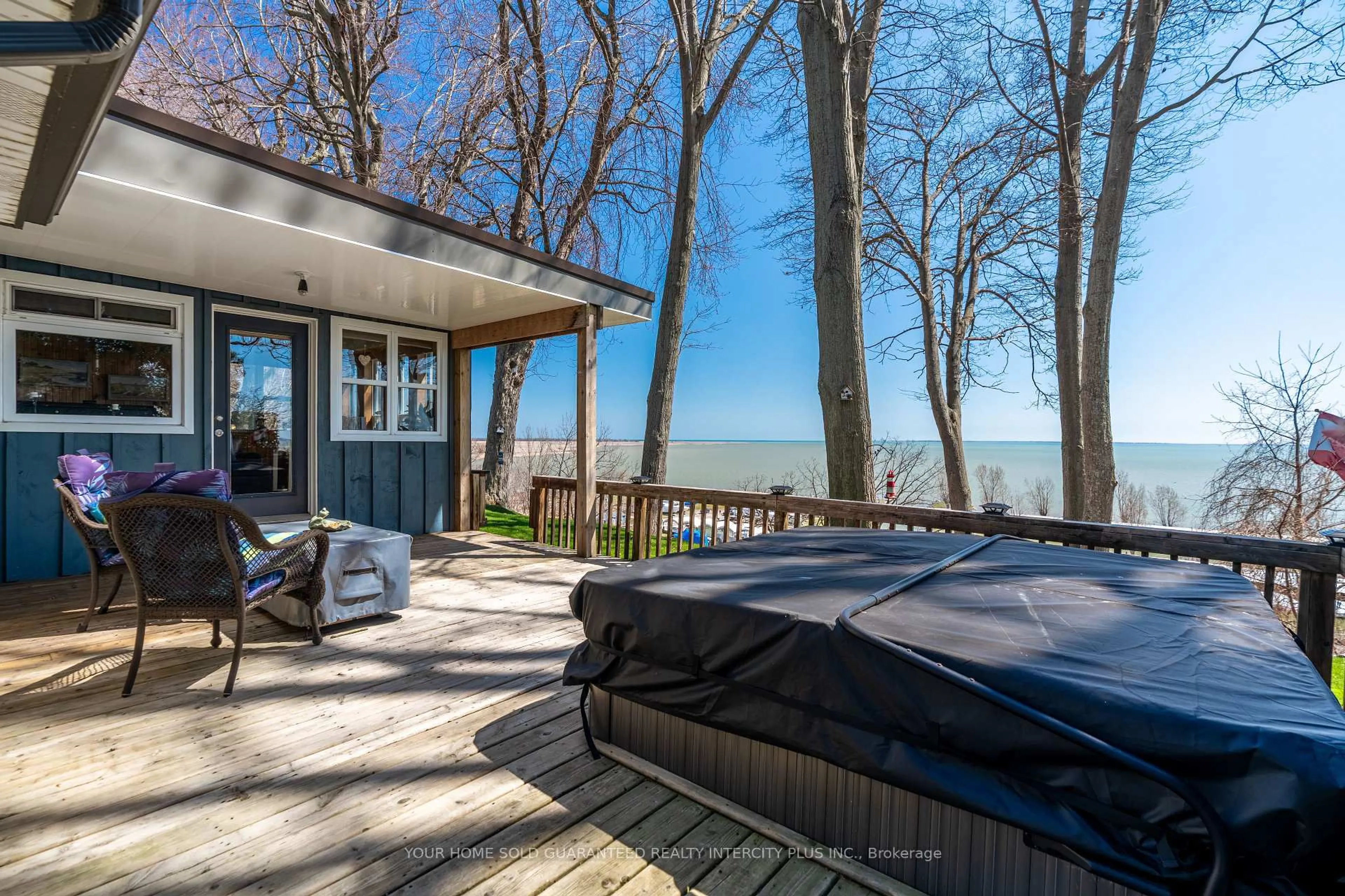 Patio, water/lake/river/ocean view for 17 Bee St, Norfolk Ontario N0E 1P0