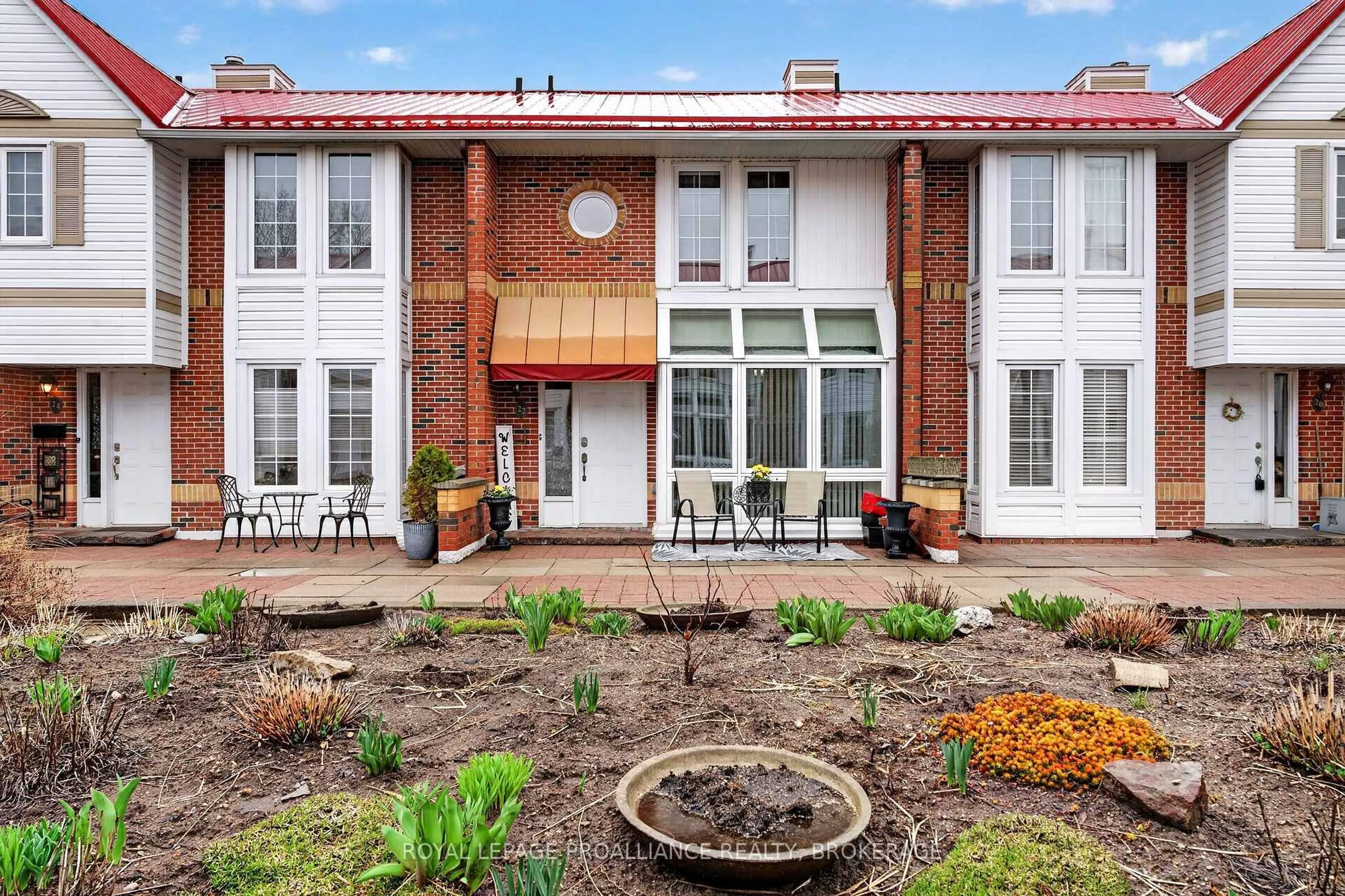 Home with brick exterior material, building for 1 Place D'armes #22, Kingston Ontario K7K 6R9