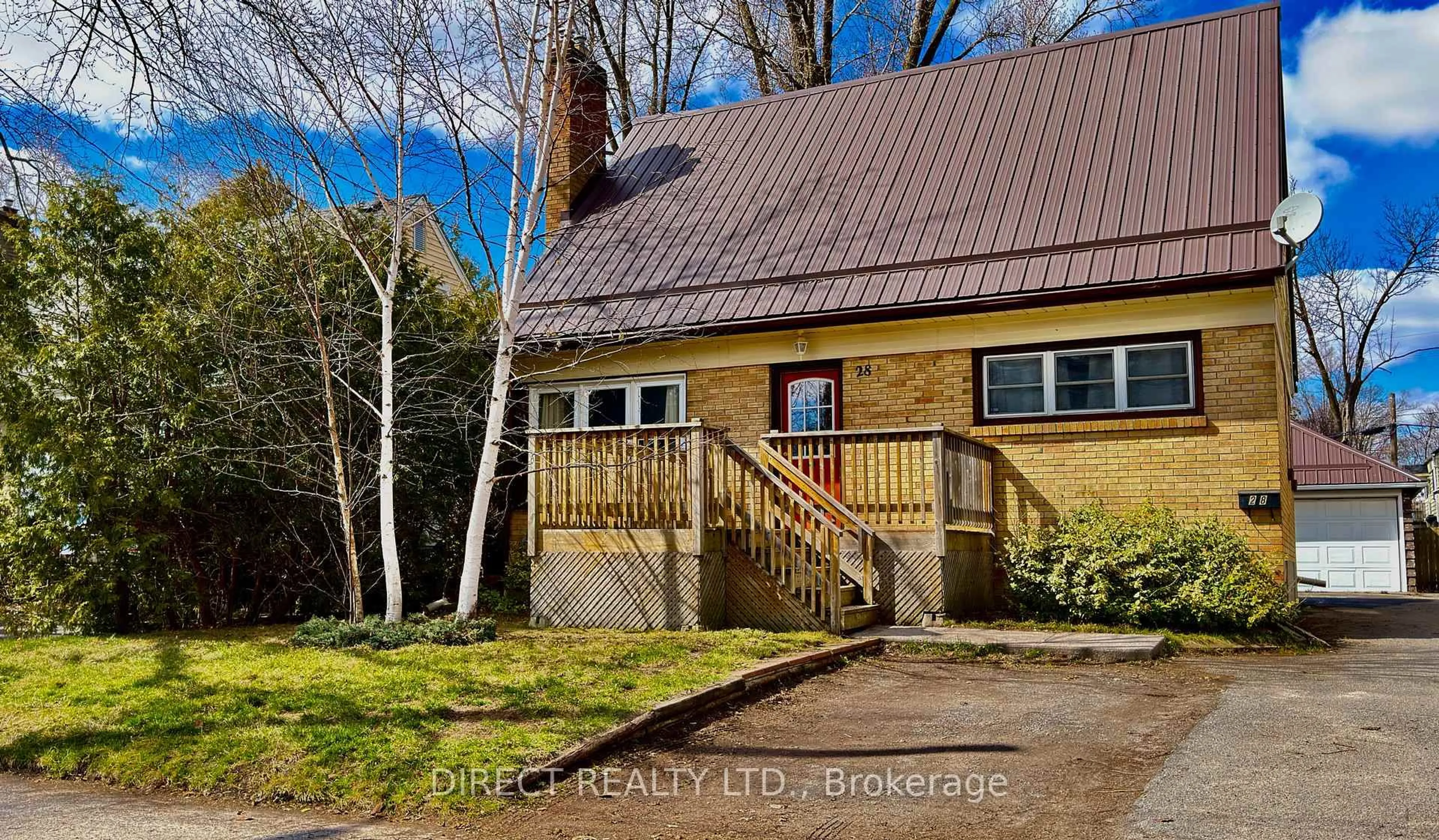 A pic from outside/outdoor area/front of a property/back of a property/a pic from drone, unknown for 28 Southview Ave, Belleville Ontario K8N 2J5