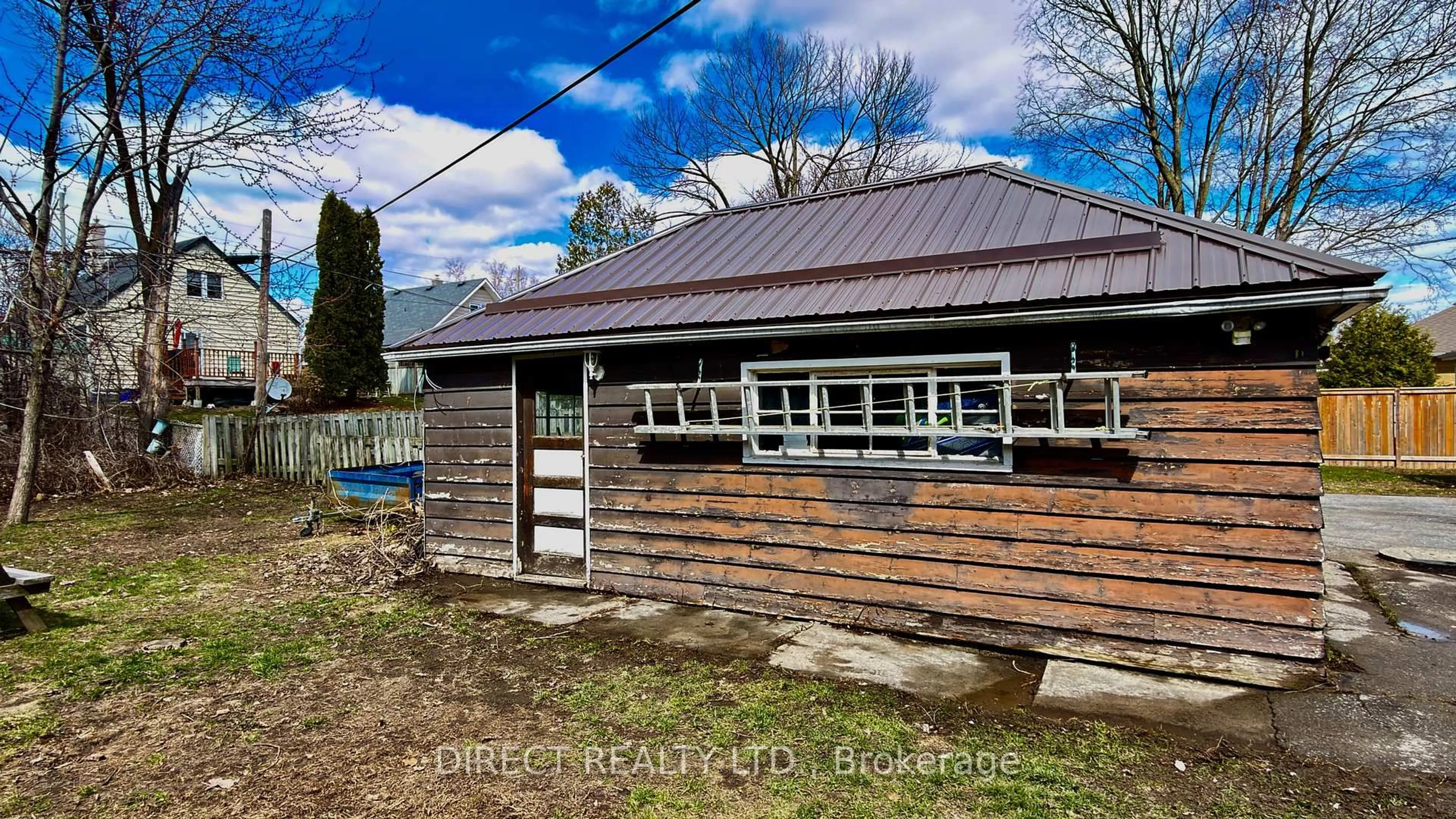 Shed for 28 Southview Ave, Belleville Ontario K8N 2J5