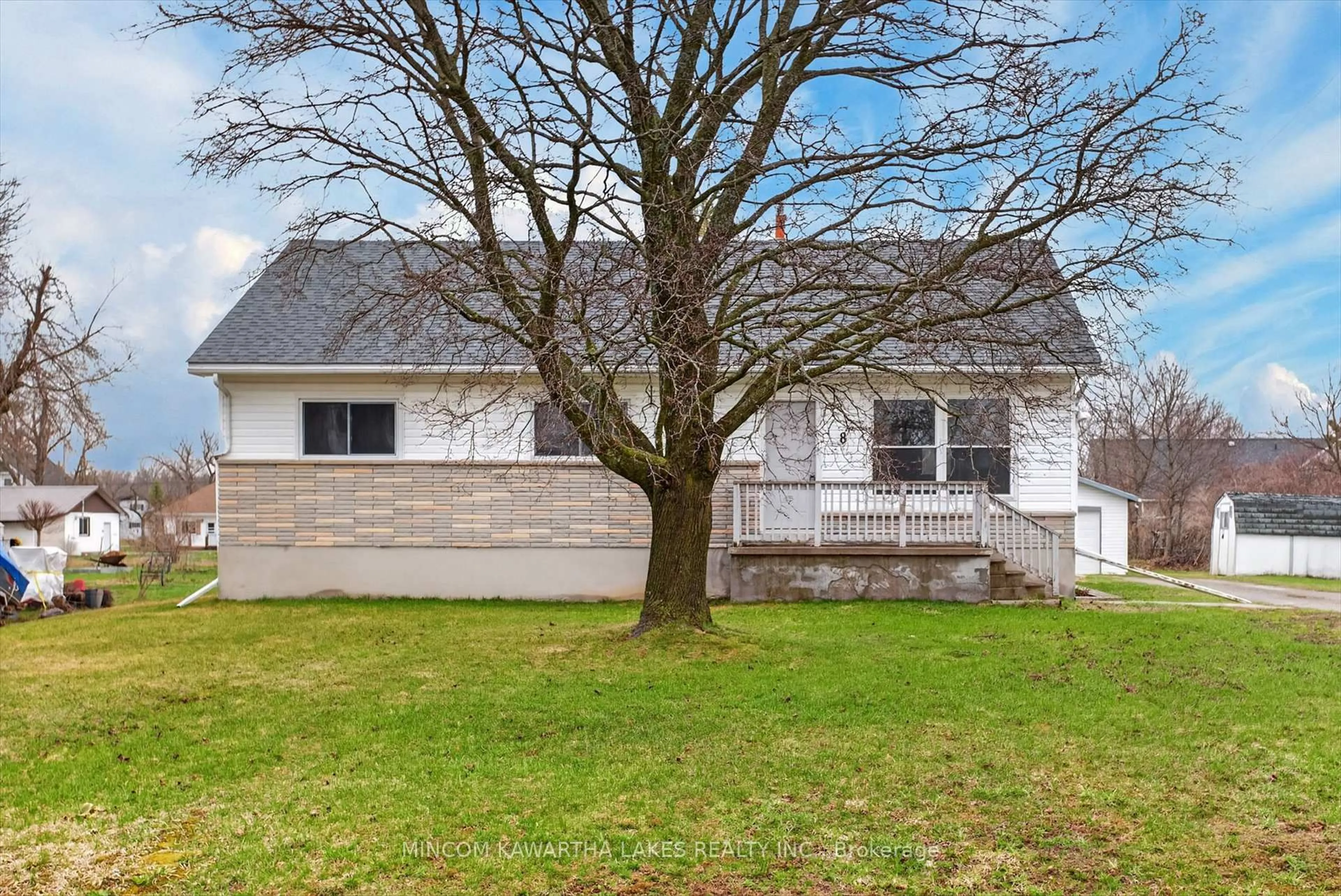 Unknown for 8 West St, Kawartha Lakes Ontario K0M 1N0