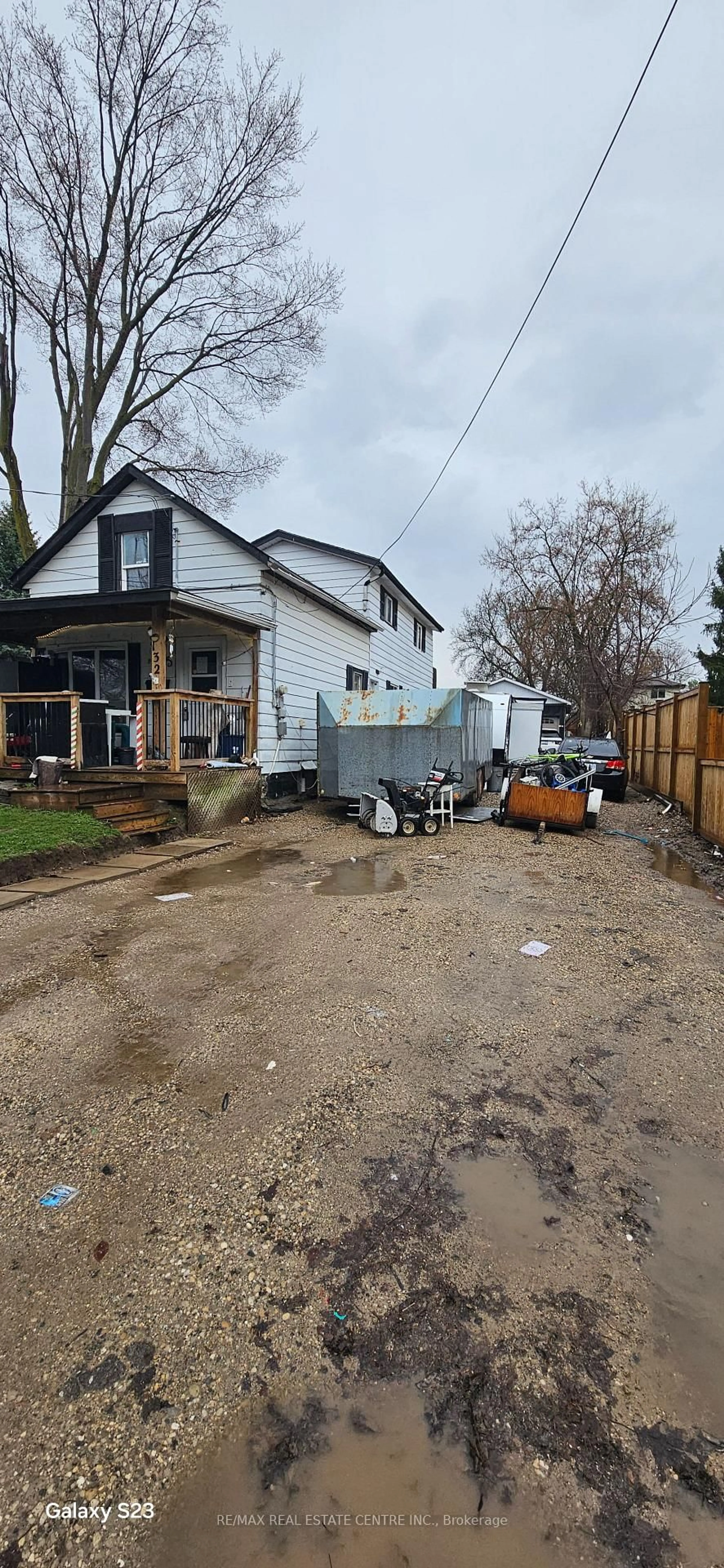 Unknown for 132 Bridge St, Waterloo Ontario N2K 1K9