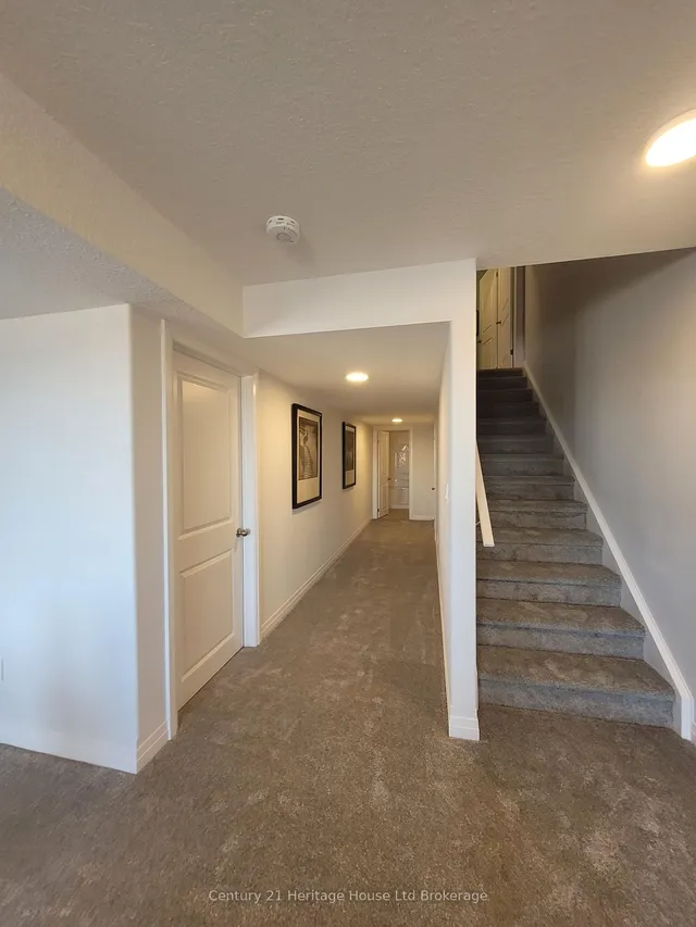 315 Kading Cres, Woodstock 4