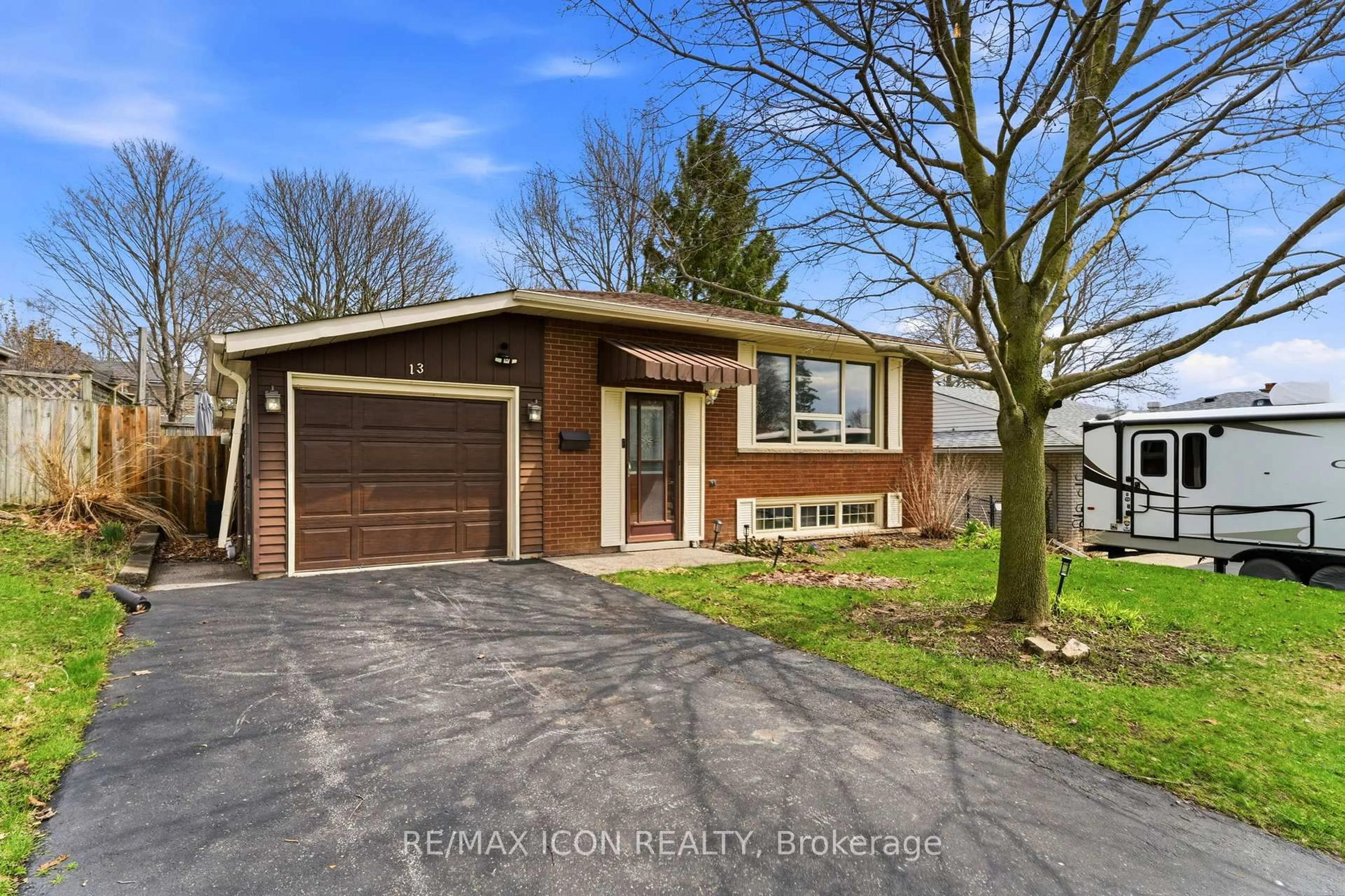 Unknown for 13 Greenwood Dr, Wilmot Ontario N3A 1L1