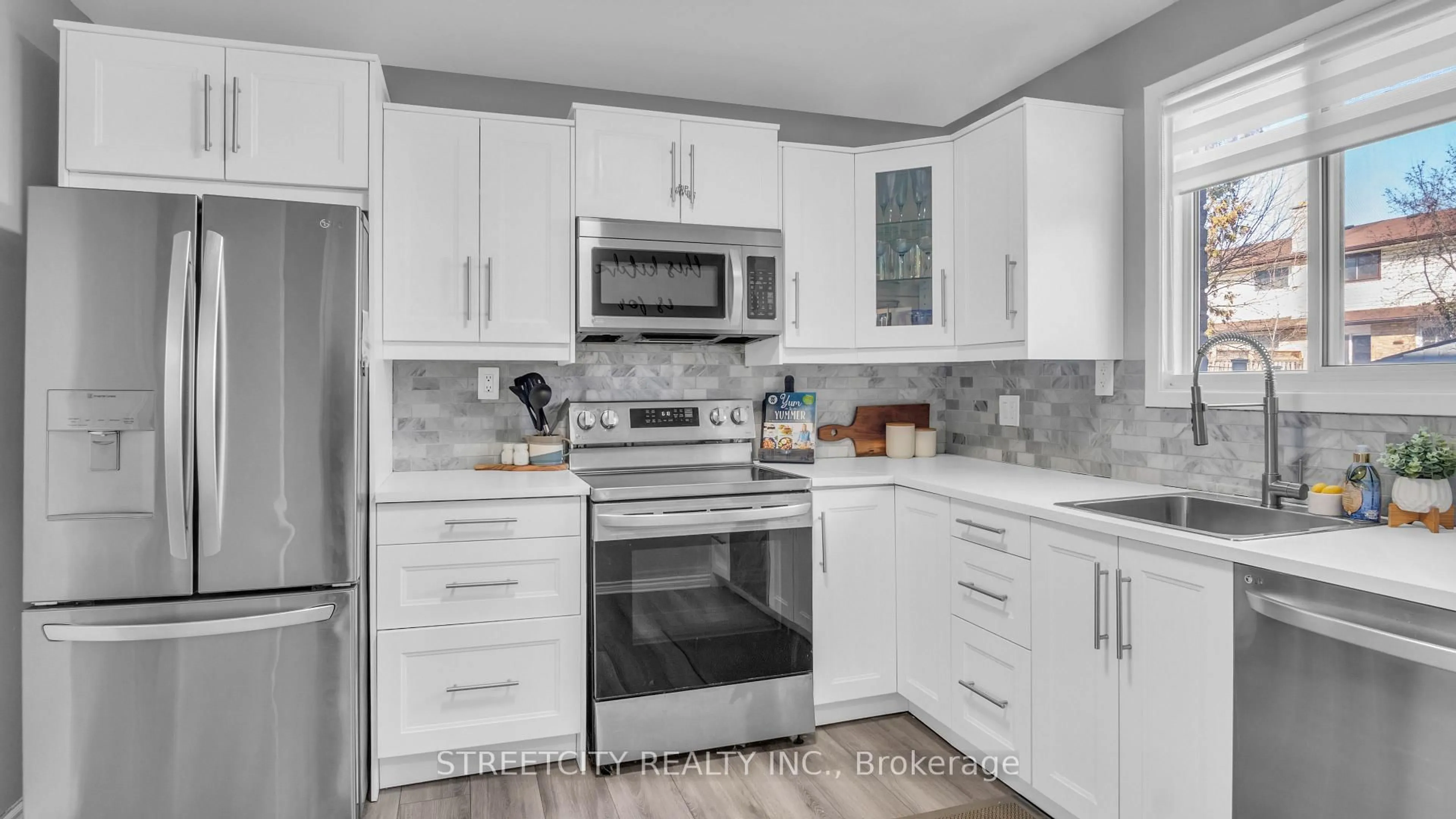 Open concept kitchen, unknown for 490 SOUTHDALE Rd #8, London South Ontario N6E 1A4