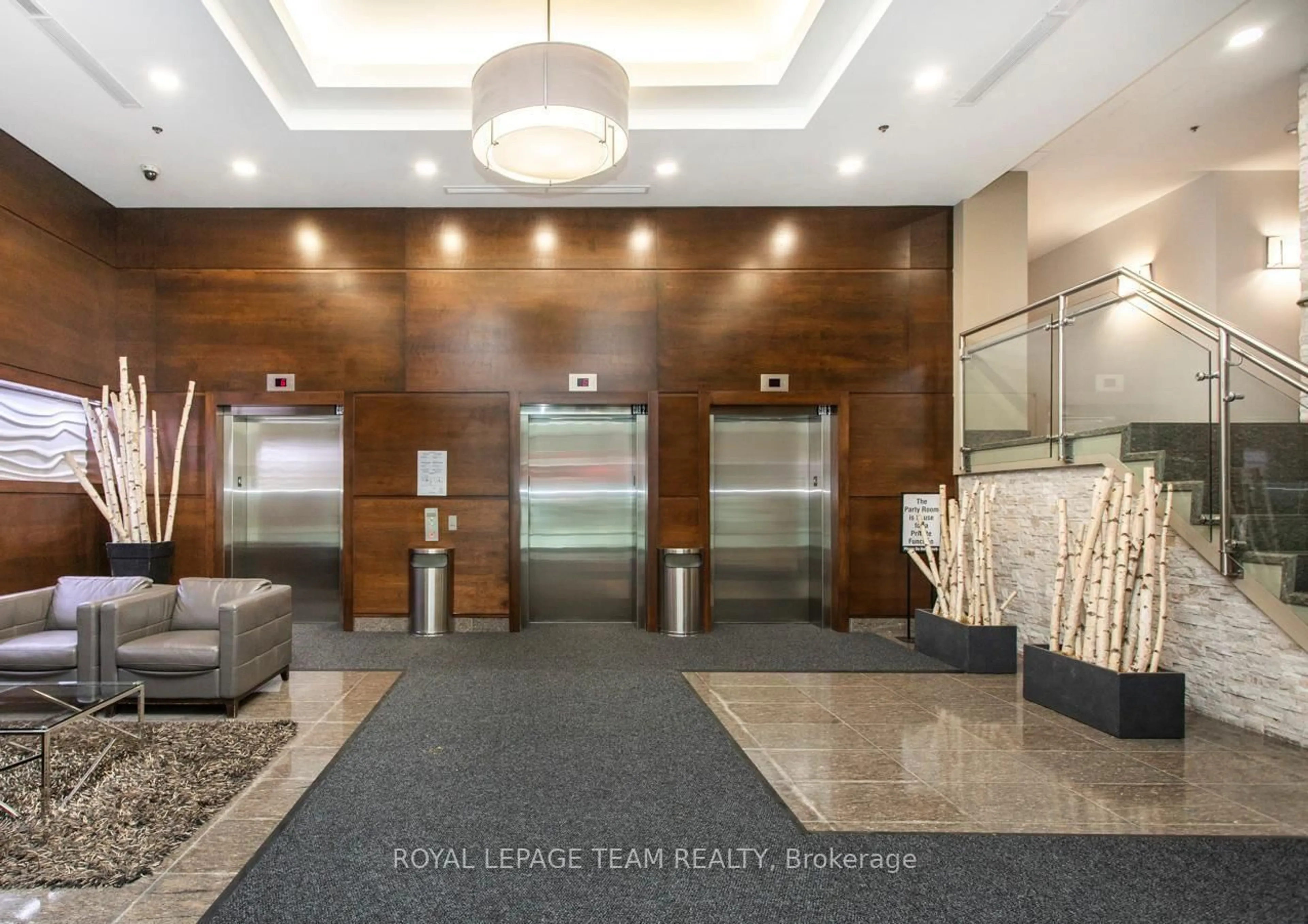 Lobby for 238 Besserer St #308, Ottawa Ontario K1N 6B1