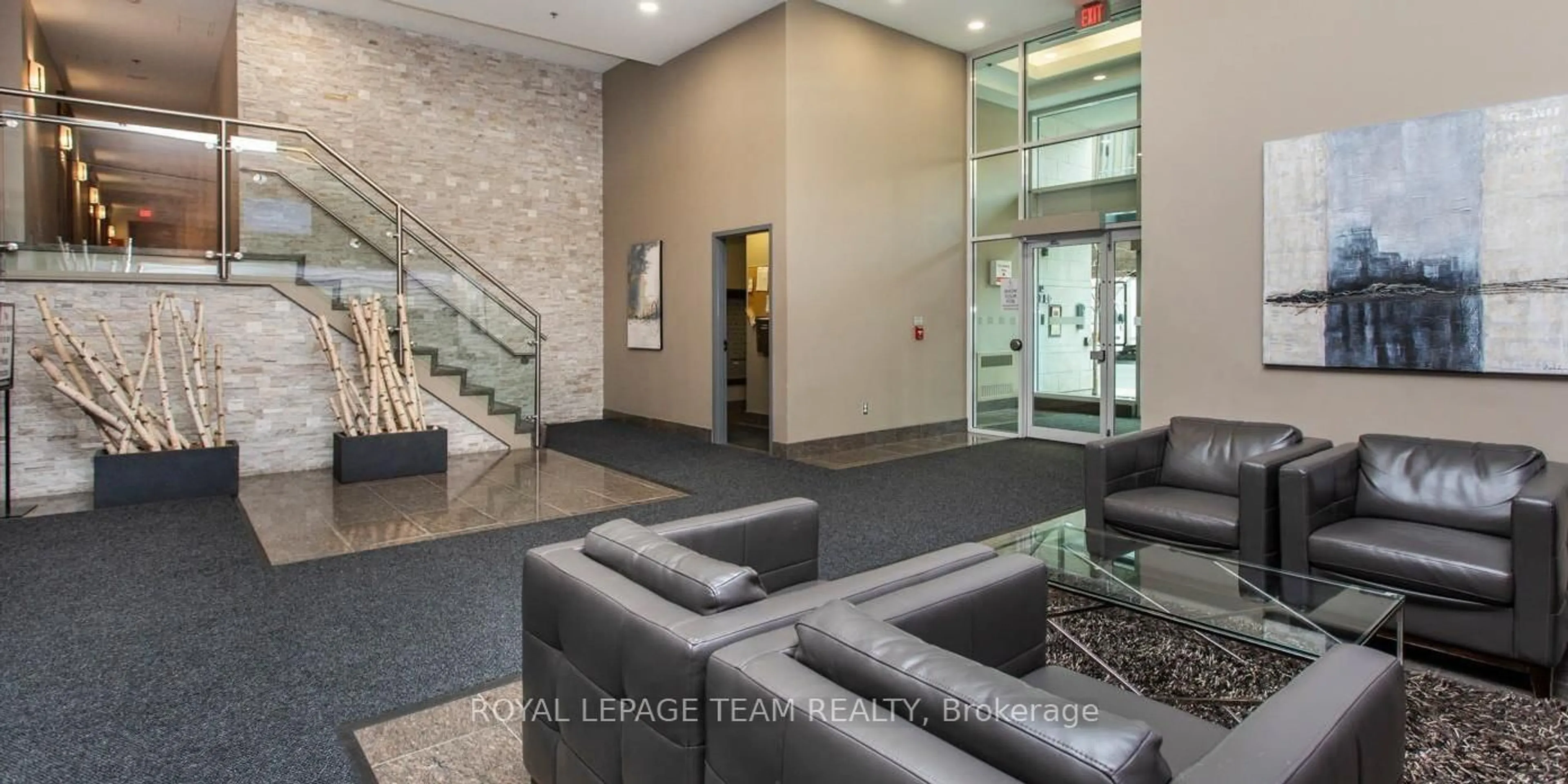 Lobby for 238 Besserer St #308, Ottawa Ontario K1N 6B1