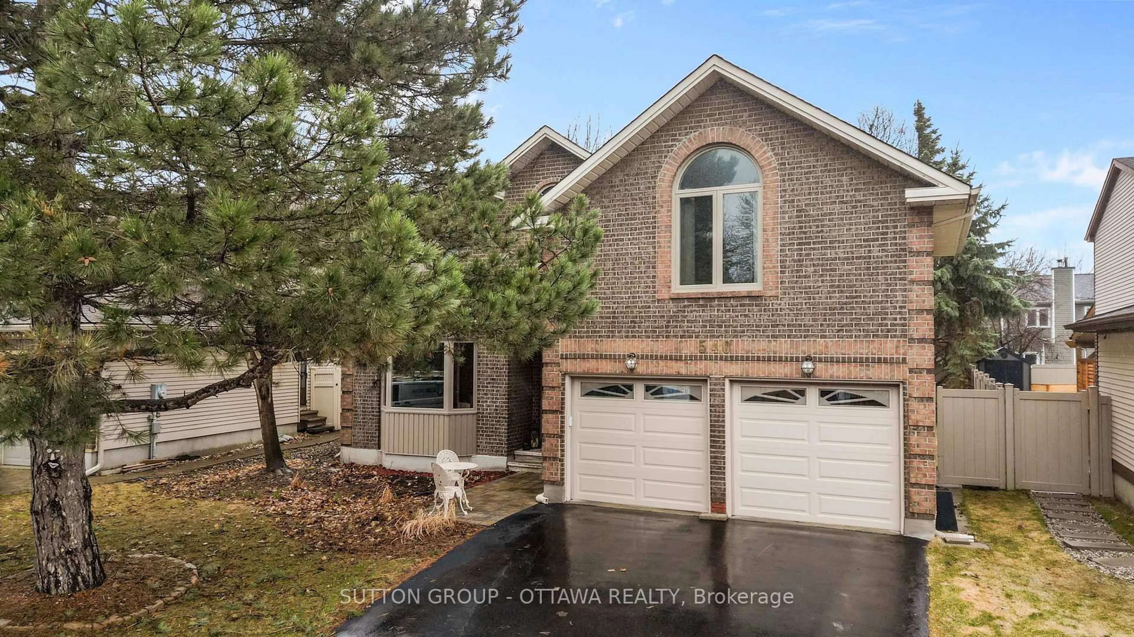 Home with brick exterior material, street for 540 Des Conifers Cres, Ottawa Ontario K4A 3E2