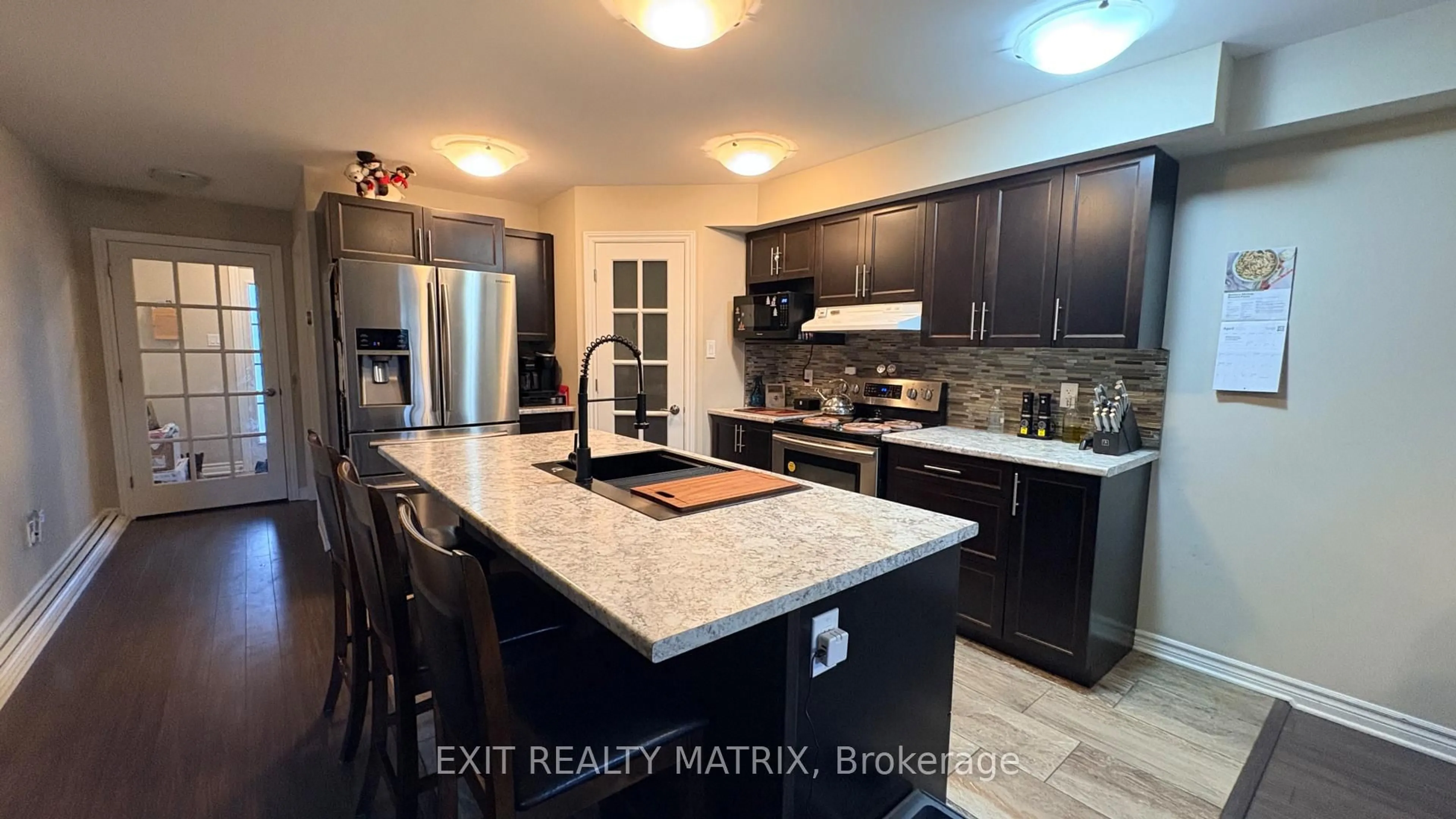 Contemporary kitchen, ceramic/tile floor for 371 Trillium Circ, Alfred and Plantagenet Ontario K0A 3K0