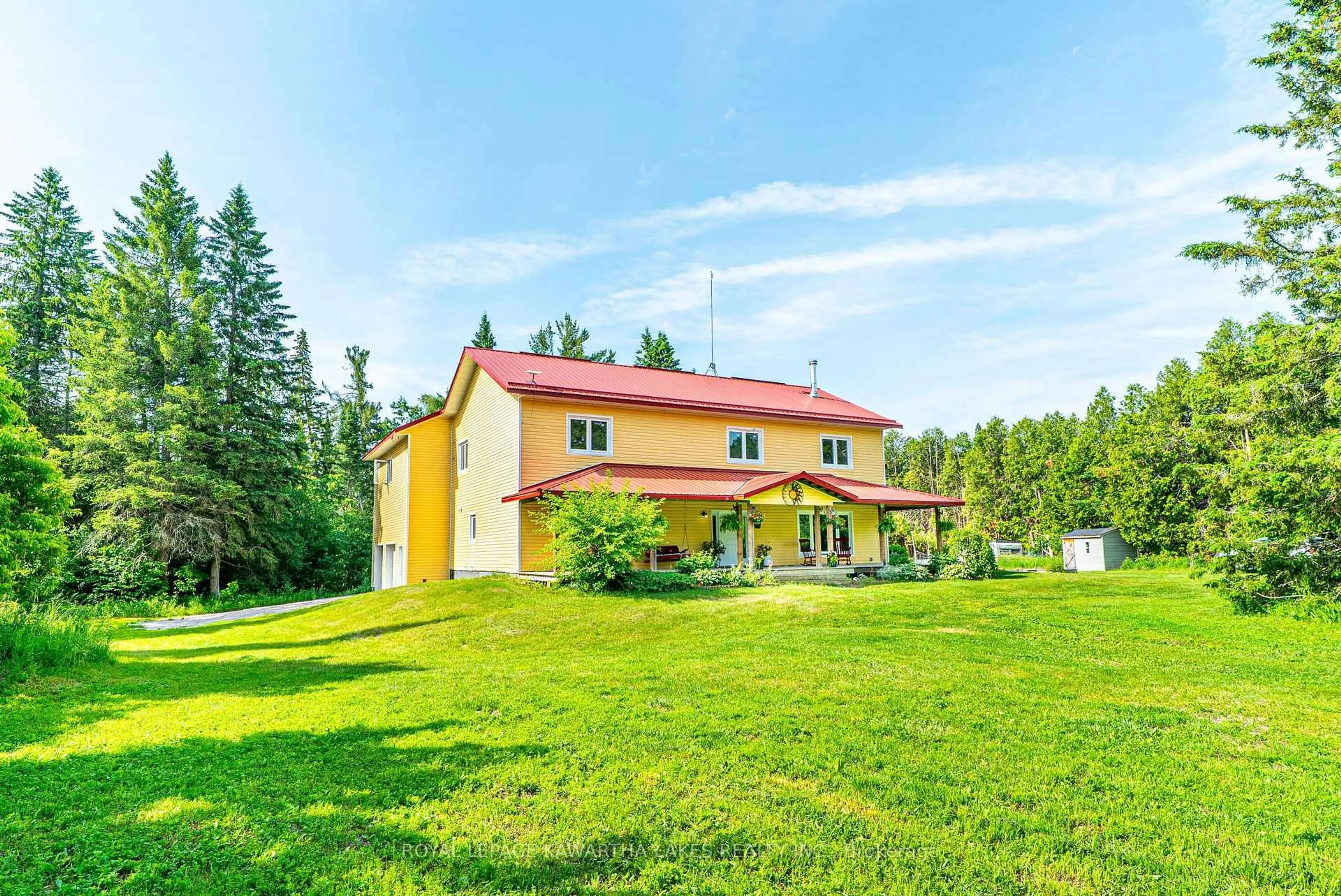 Patio, building for 1752 Highway 35, Kawartha Lakes Ontario L0B 1K0