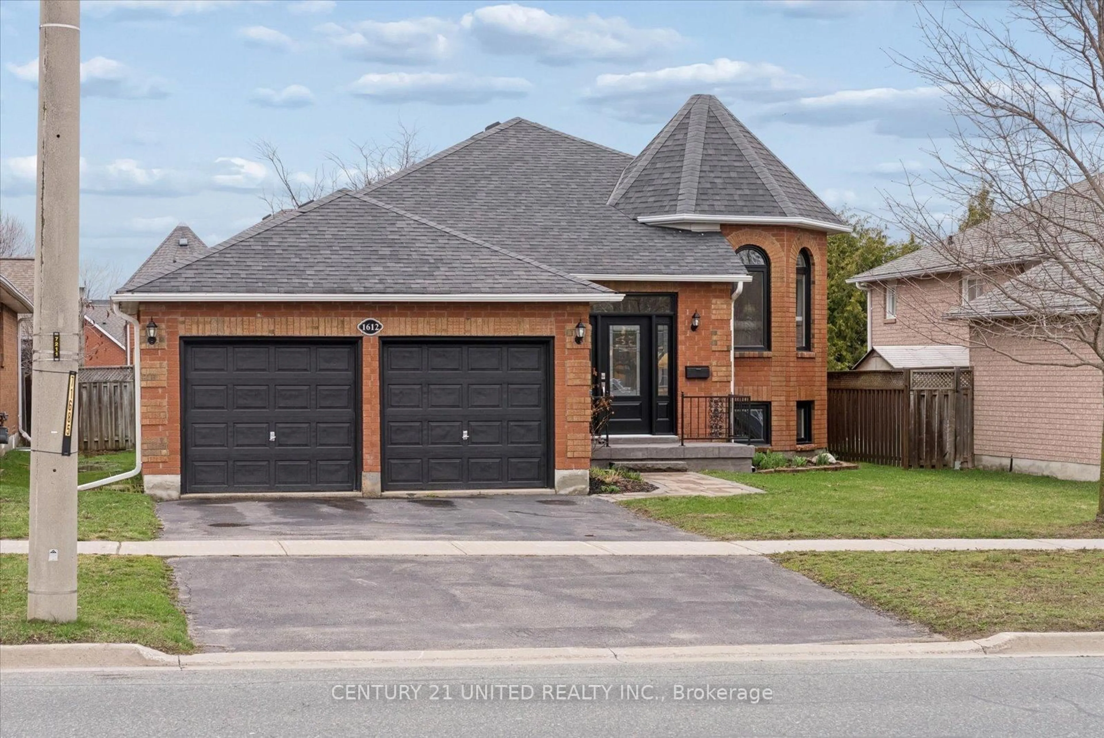 Home with brick exterior material, street for 1612 Glenforest Blvd, Peterborough Ontario K9K 2J6