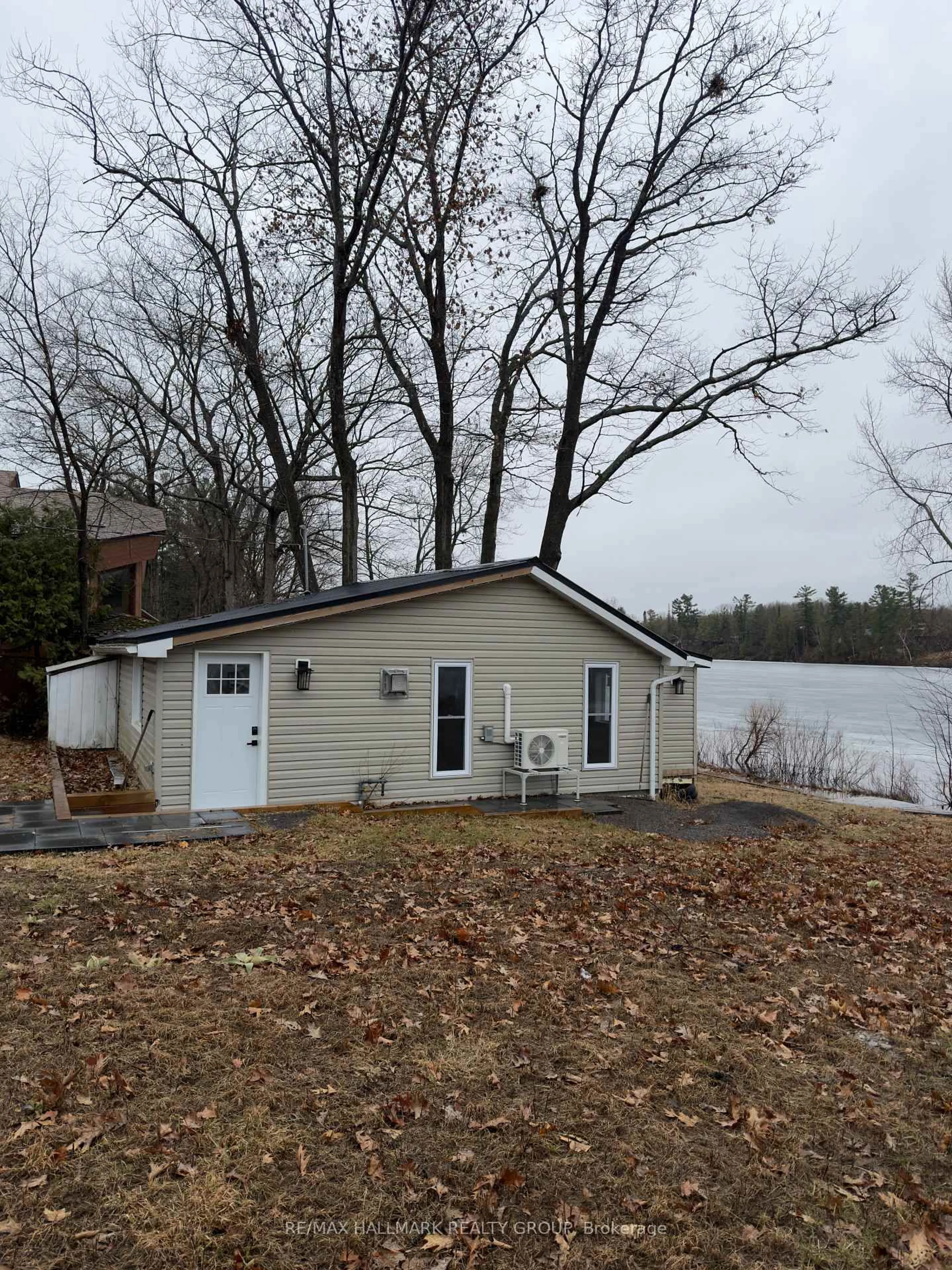 Shed for 1114 Bayview Dr, Ottawa Ontario K0A 3M0