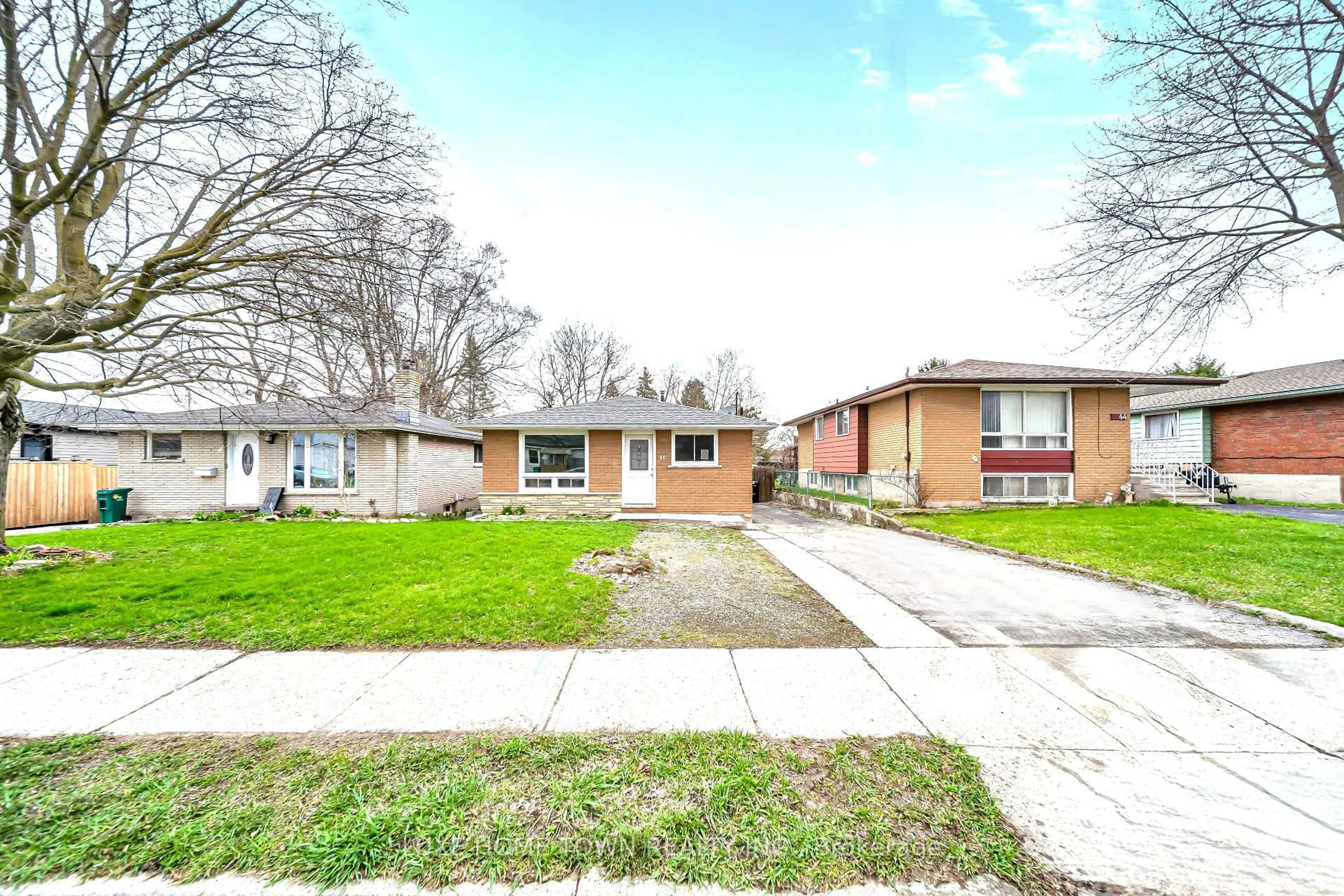 Unknown for 46 Elmwood Ave, Cambridge Ontario N1R 4Y2