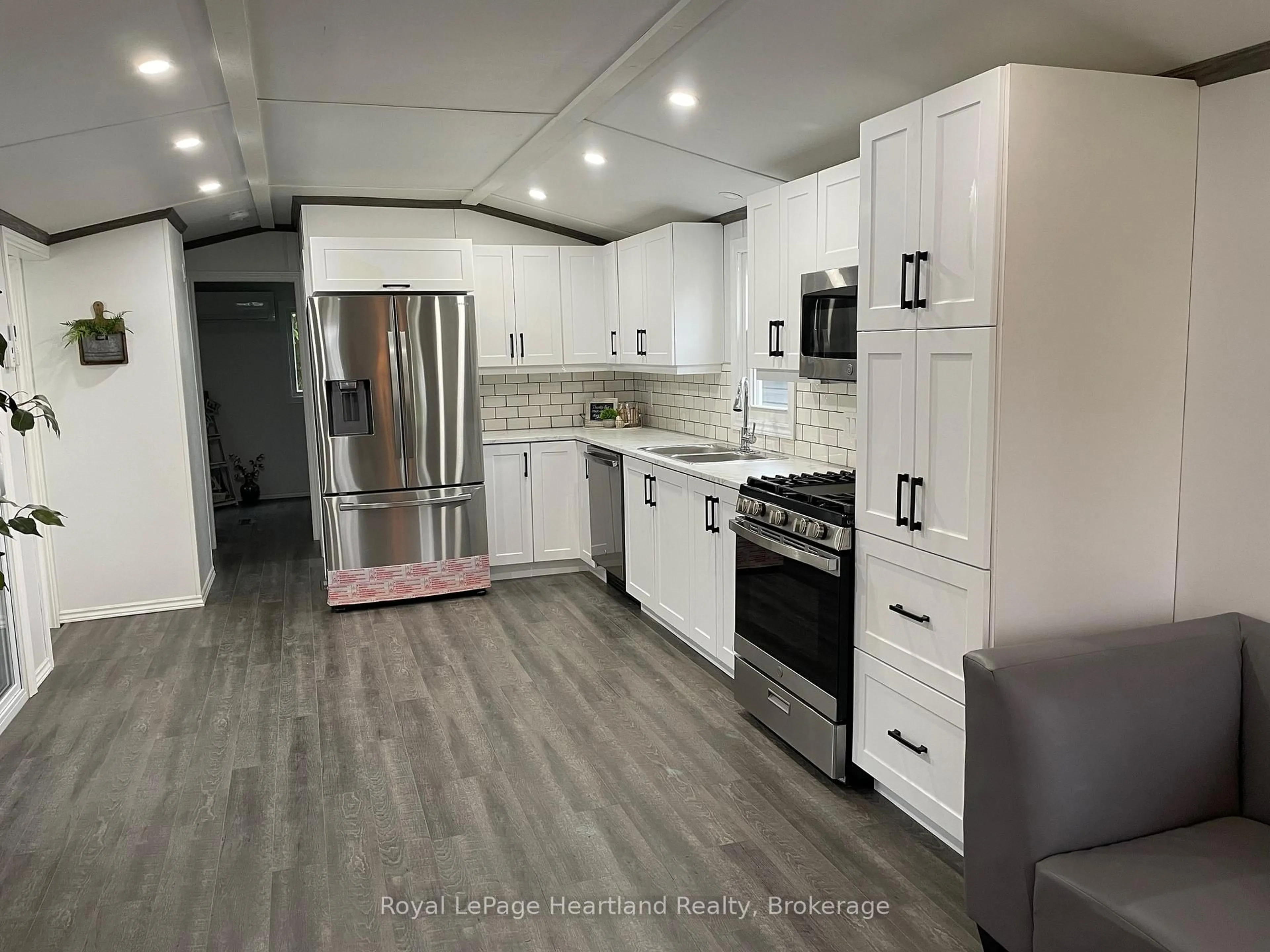 Open concept kitchen, unknown for 77719 Bluewater Highway #4 Starboard, Central Huron Ontario N0M 1G0