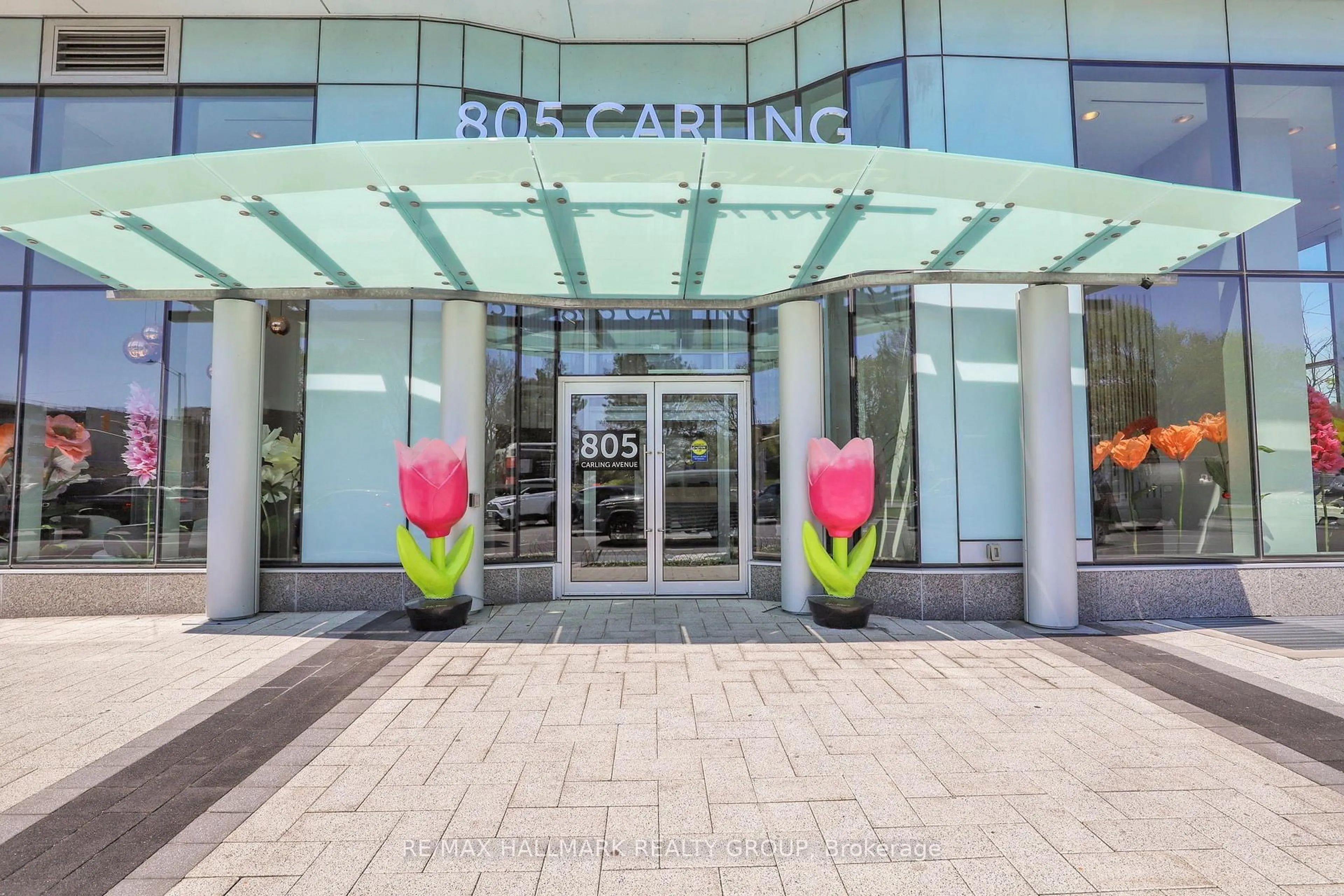 Lobby for 805 Carling Ave #1904, Ottawa Ontario K1Z 7L1