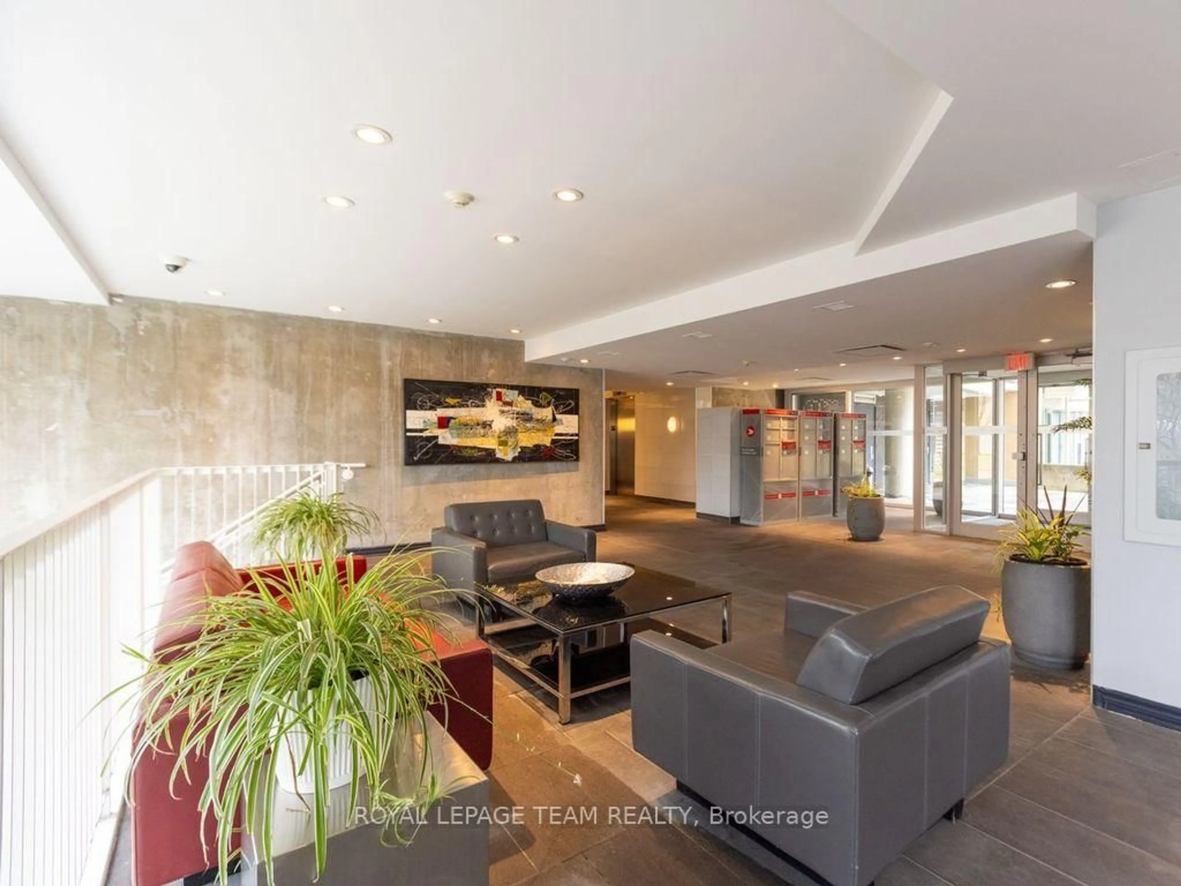 Lobby for 250 Lett St #406, Ottawa Ontario K1R 0A8