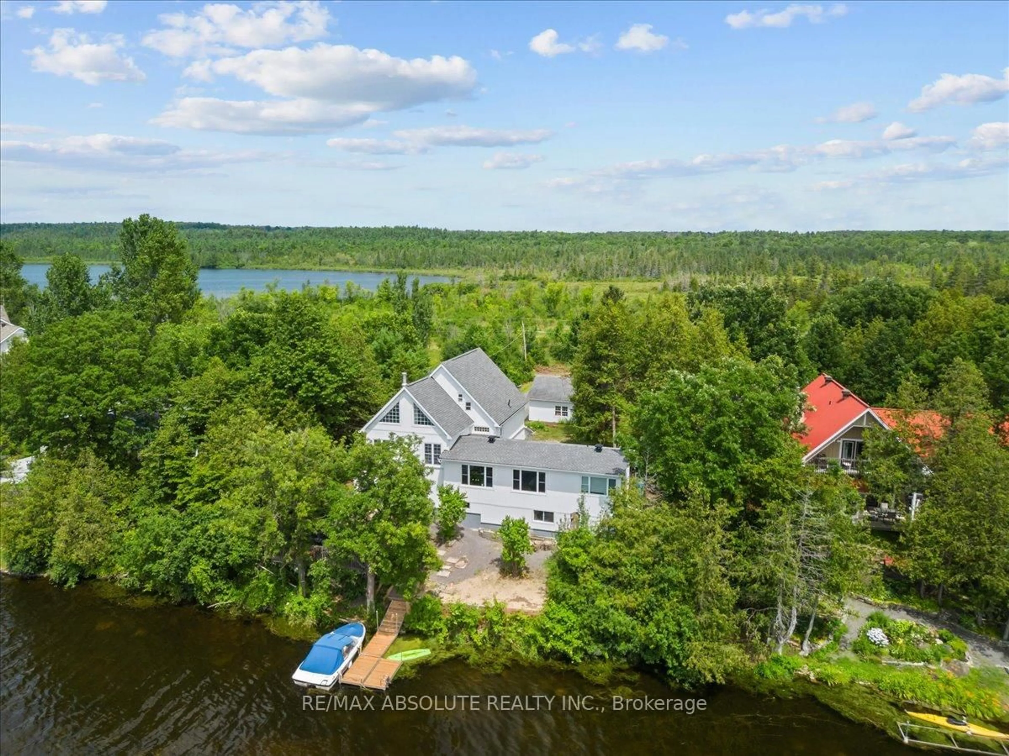 A pic from outside/outdoor area/front of a property/back of a property/a pic from drone, water/lake/river/ocean view for 5-871 BERRY SIDE Rd, Ottawa Ontario K0A 1T0