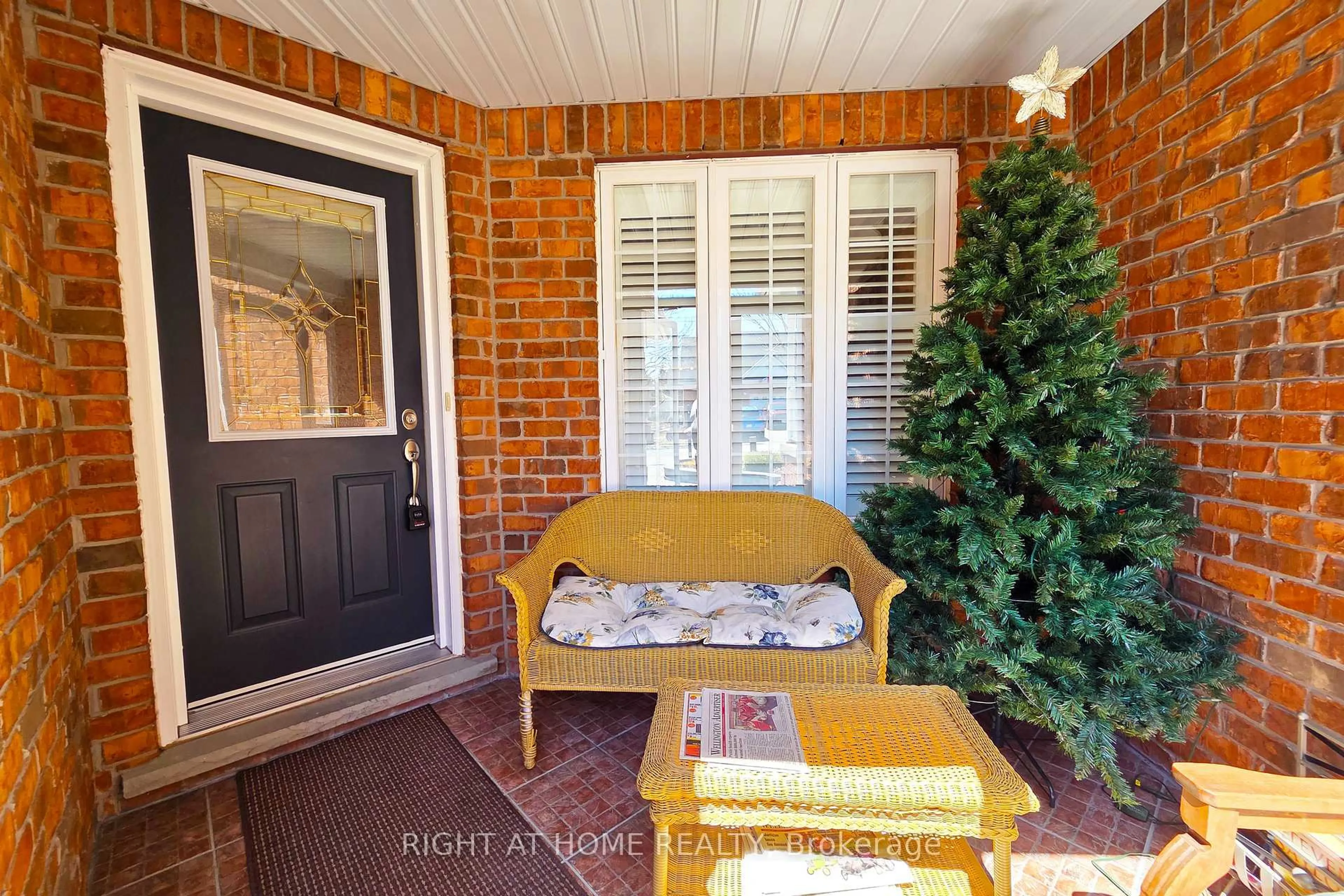 Indoor entryway for 174 Riverwalk Pl, Guelph/Eramosa Ontario N0B 2K0